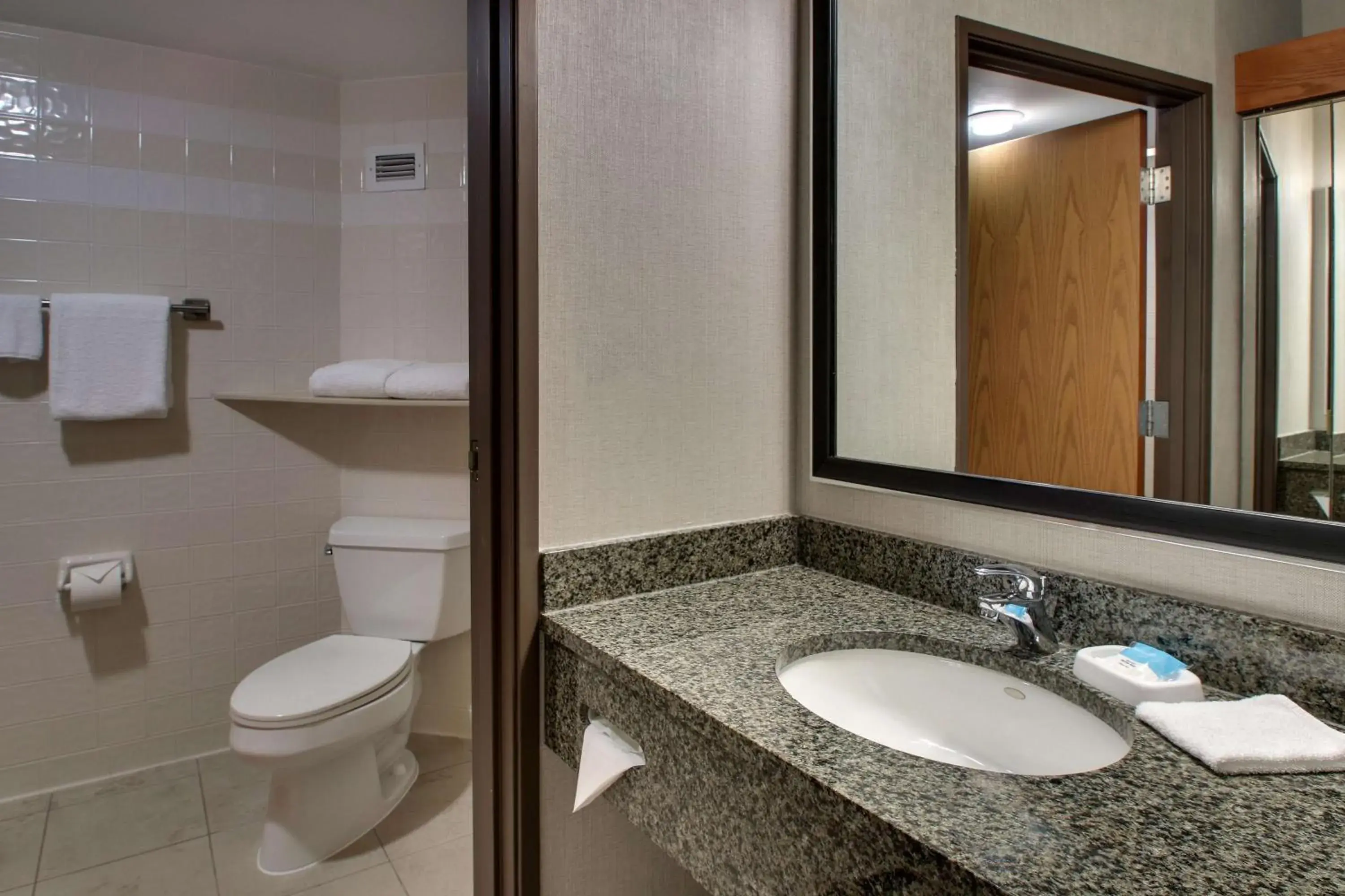 Superior King Room - Accessible, Tub in Drury Inn & Suites San Antonio Northwest Medical Center Superior King Room - Accessible, Tub in Drury Inn & Suites San Antonio Northwest Medical Center