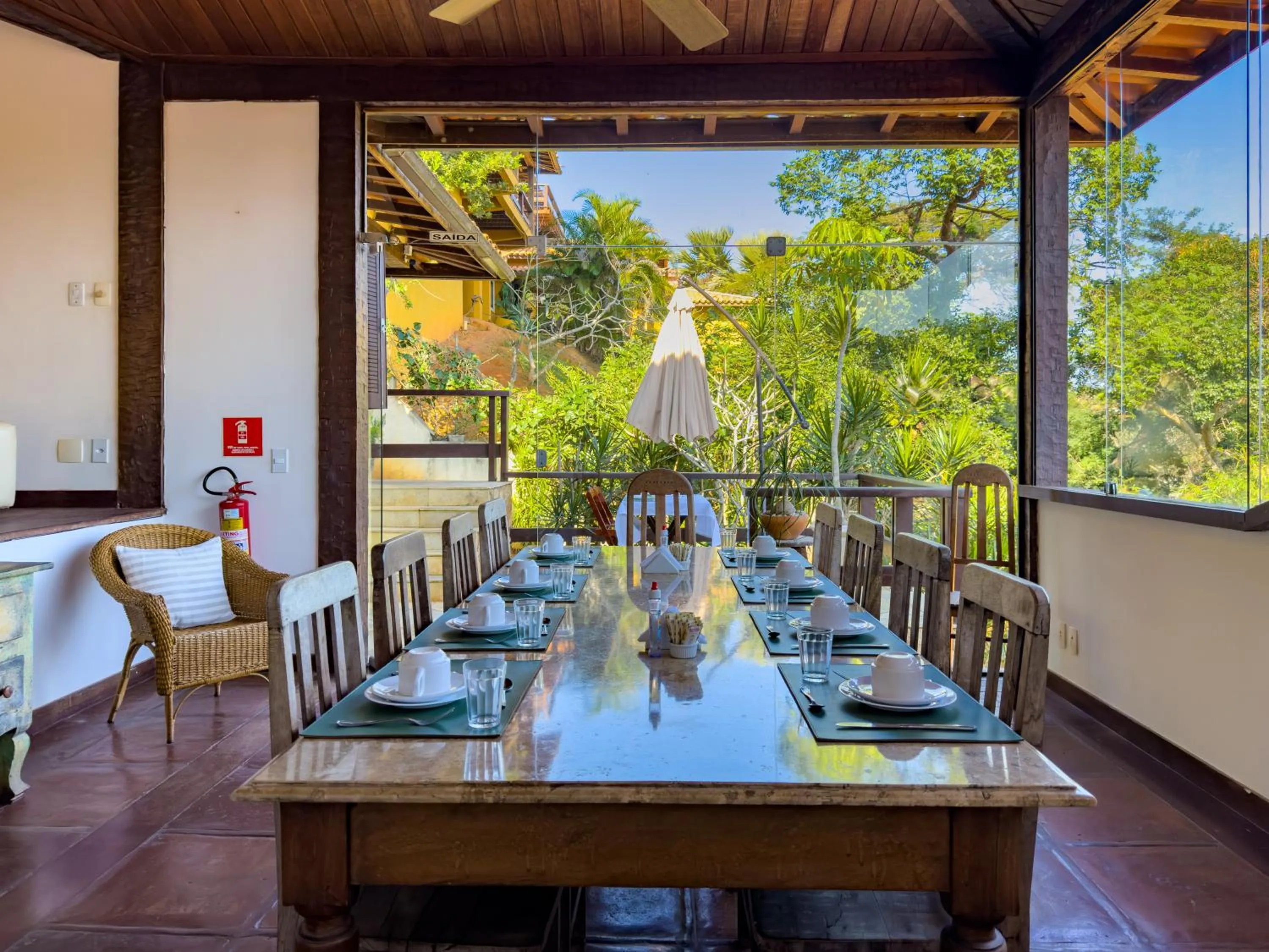 Dining area in Pousada Encanto de Búzios