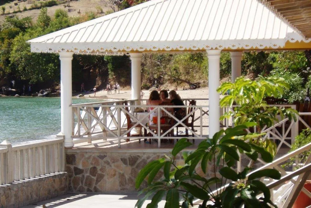 Facade/entrance in Paradise Beach Hotel