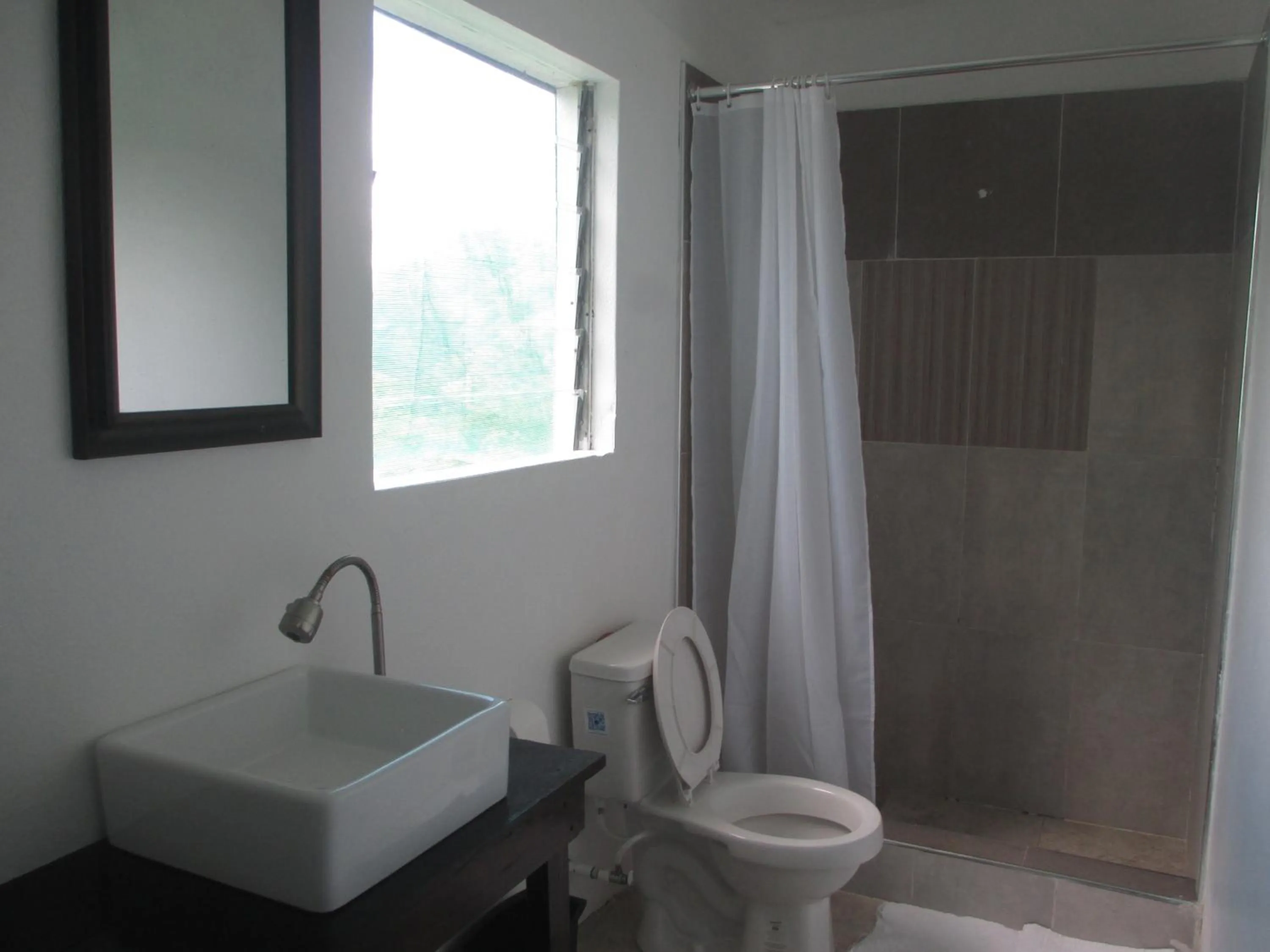 Bathroom in Kingsworth Bed and Breakfast