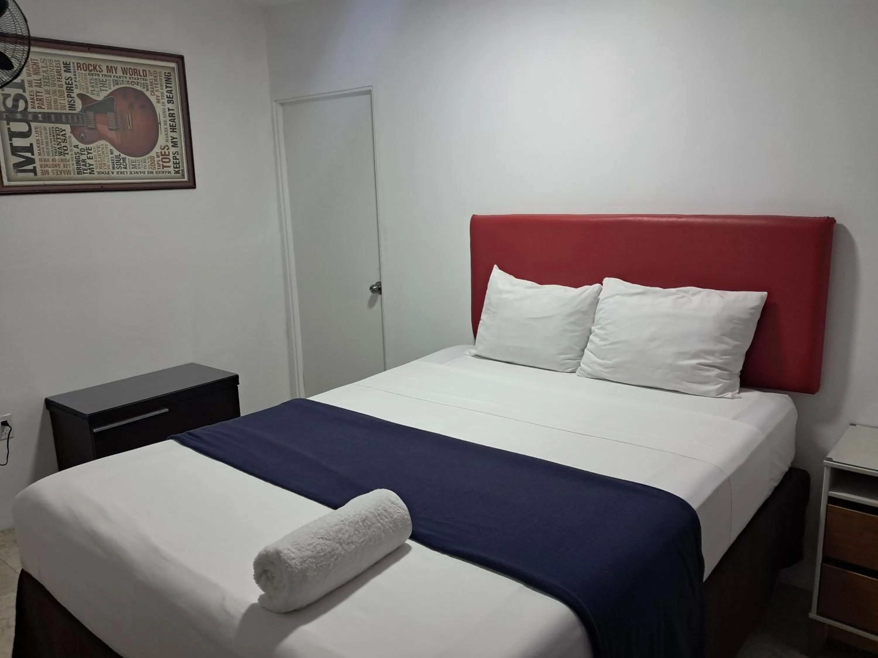 Bedroom, Bed in Kingsworth Bed and Breakfast