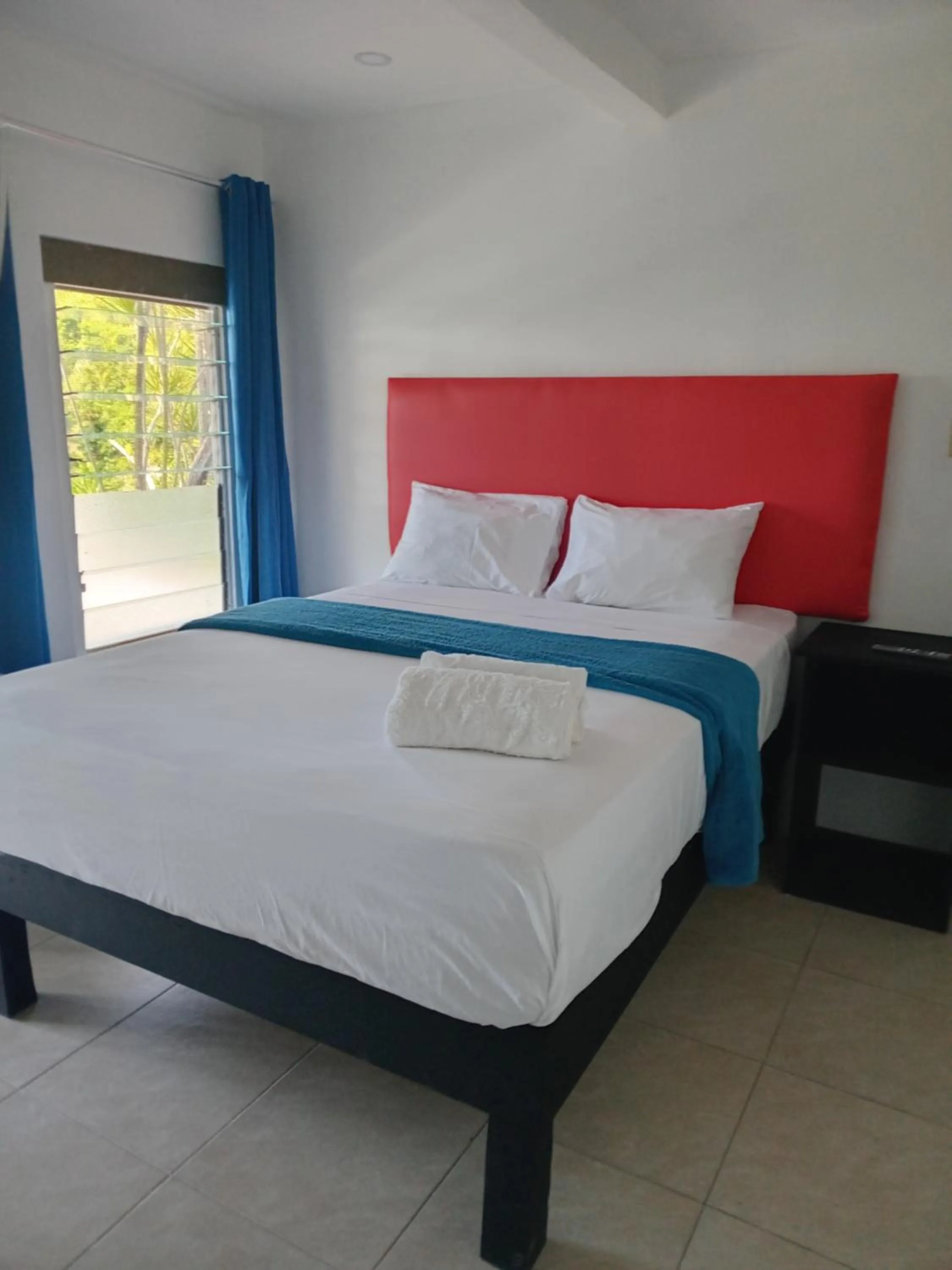 Bedroom, Bed in Kingsworth Bed and Breakfast