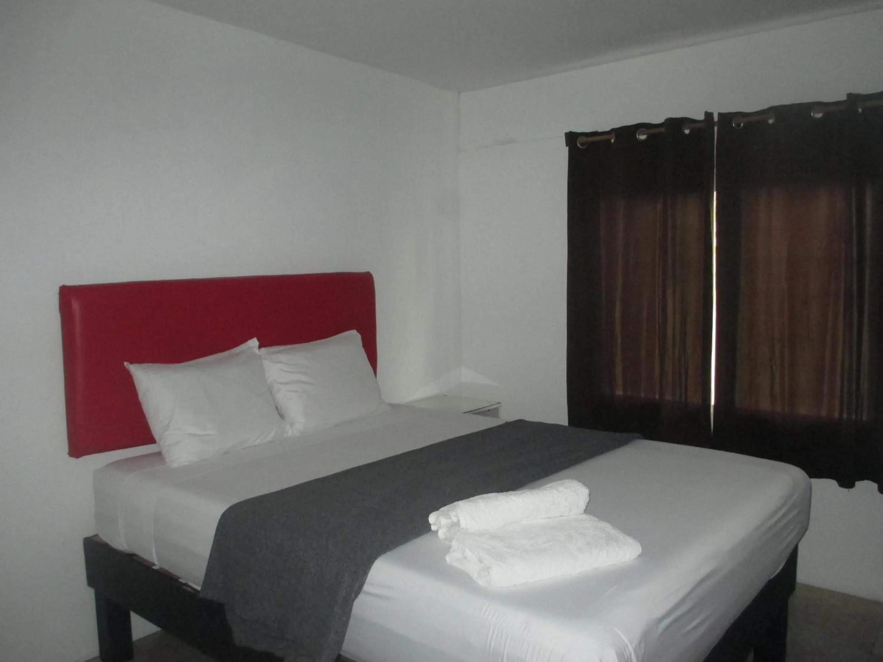 Bedroom, Bed in Kingsworth Bed and Breakfast