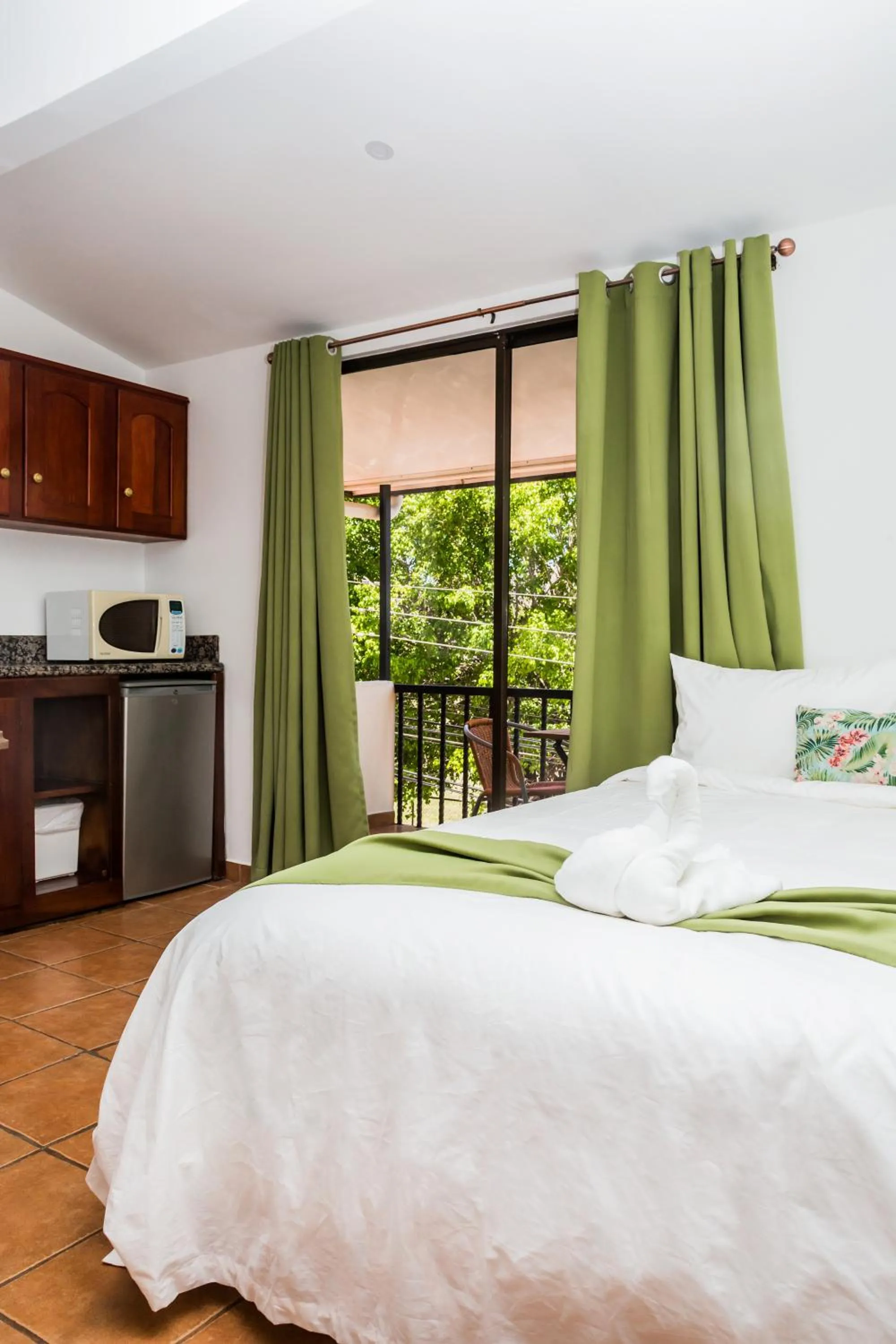 Bedroom, Bed in The Palms At Coco Beach