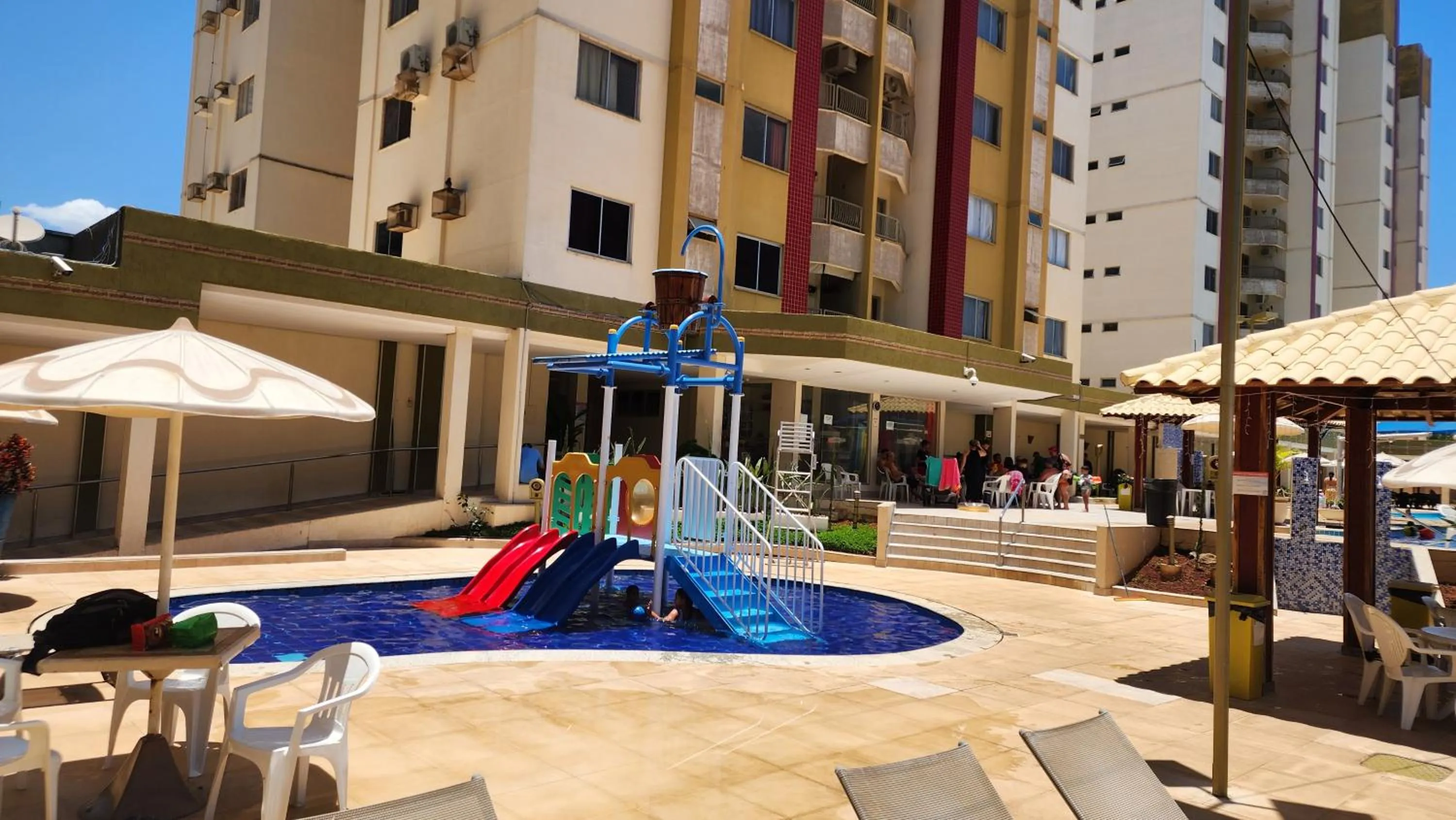 Pool view in Prive das Thermas - 301B