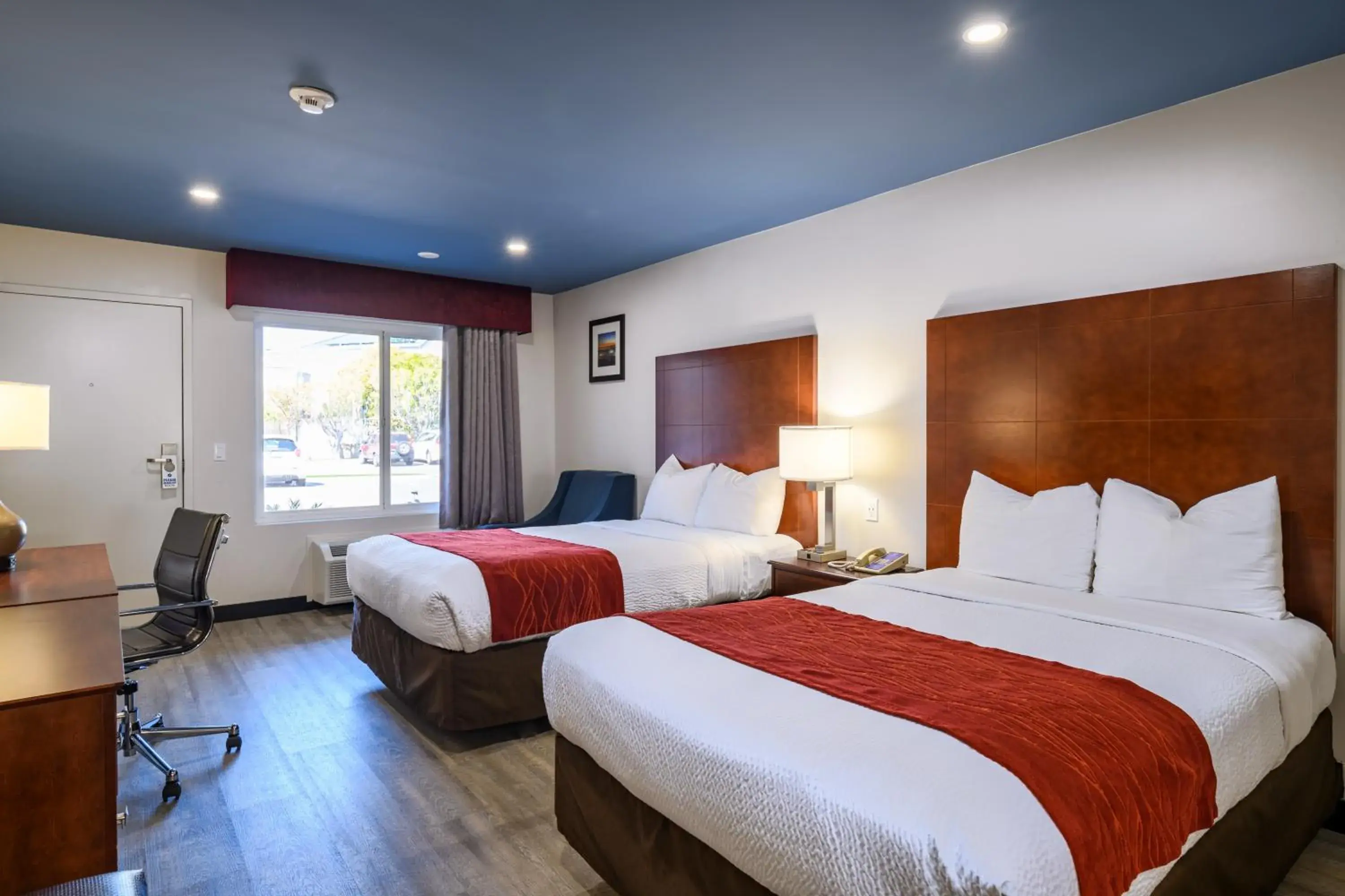 Standard Double Room in Hyland Inn near Pasadena Civic Center Standard Double Room in Hyland Inn near Pasadena Civic Center