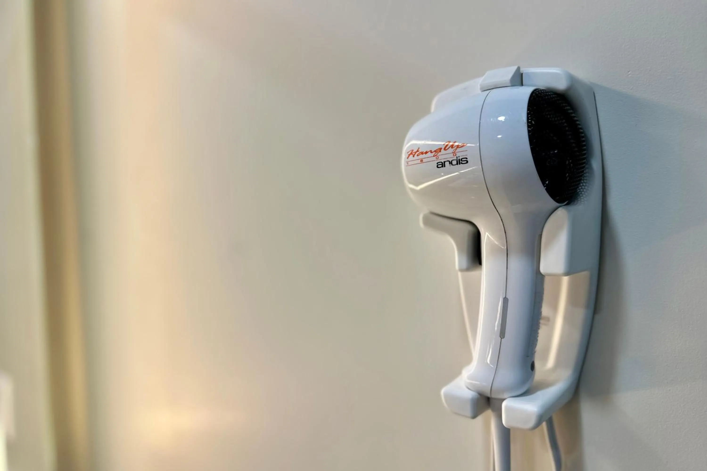 heating in Hyland Inn near Pasadena Civic Center