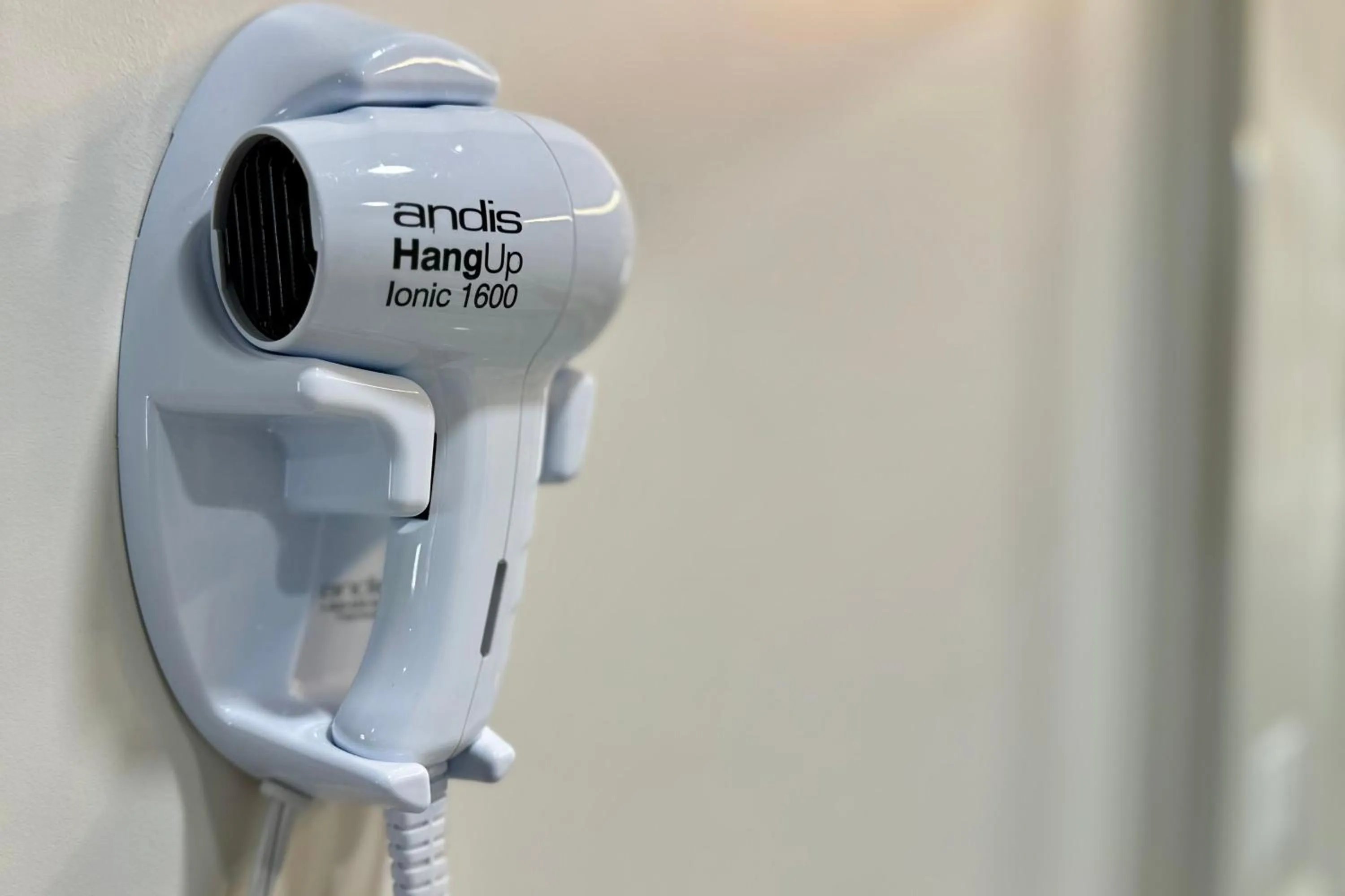 heating in Hyland Inn near Pasadena Civic Center