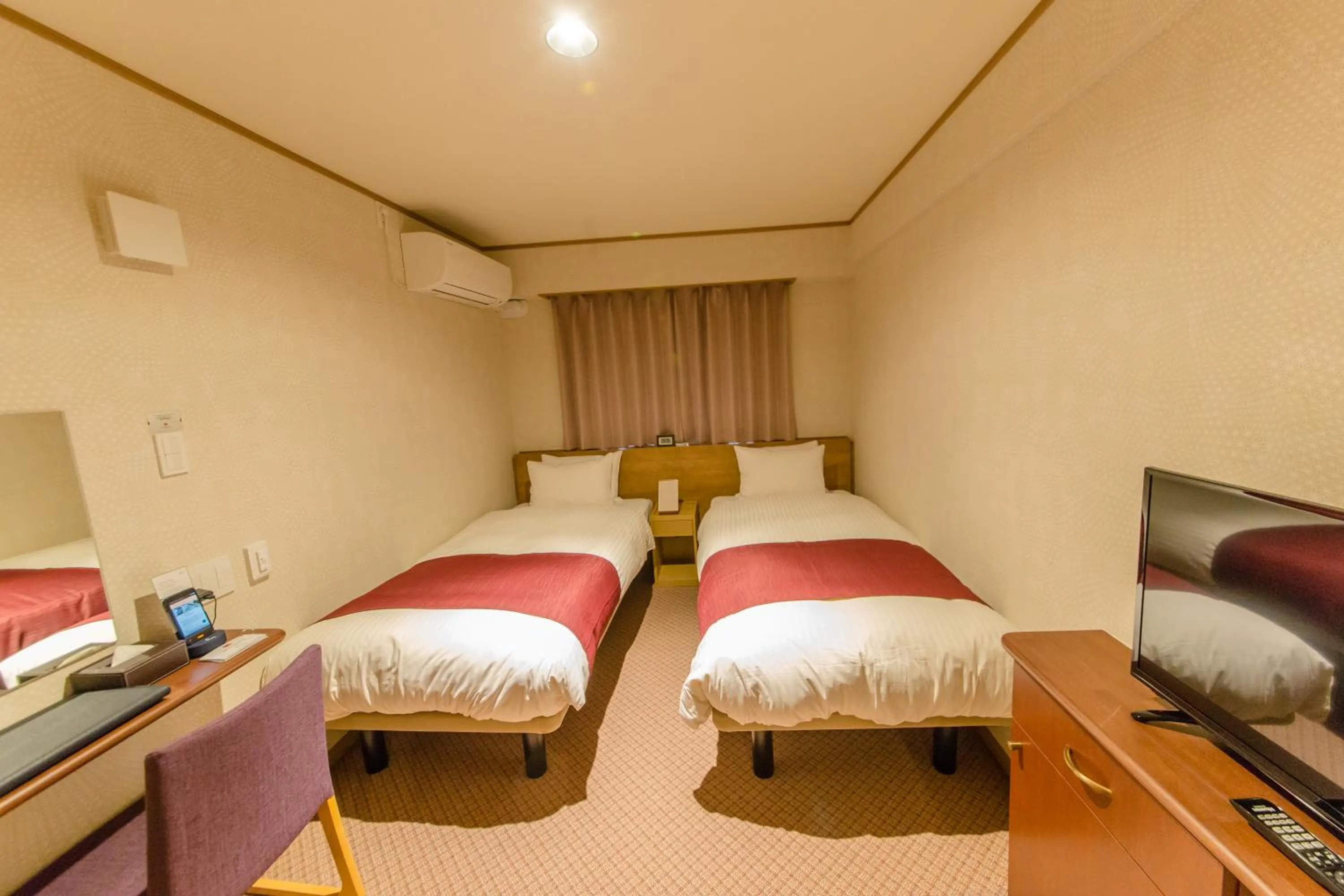 Bed in Cutter INN KYOTO