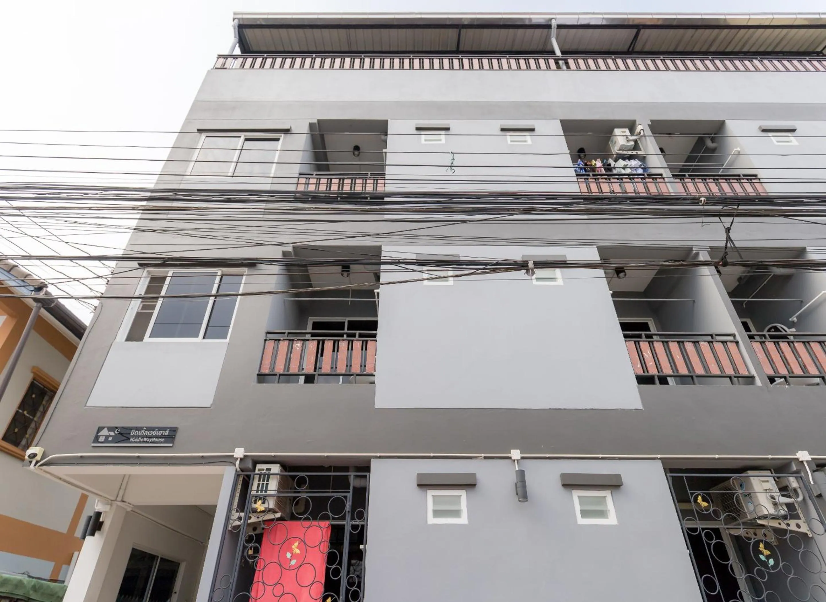 Property building in MiddleWay House Bangkok