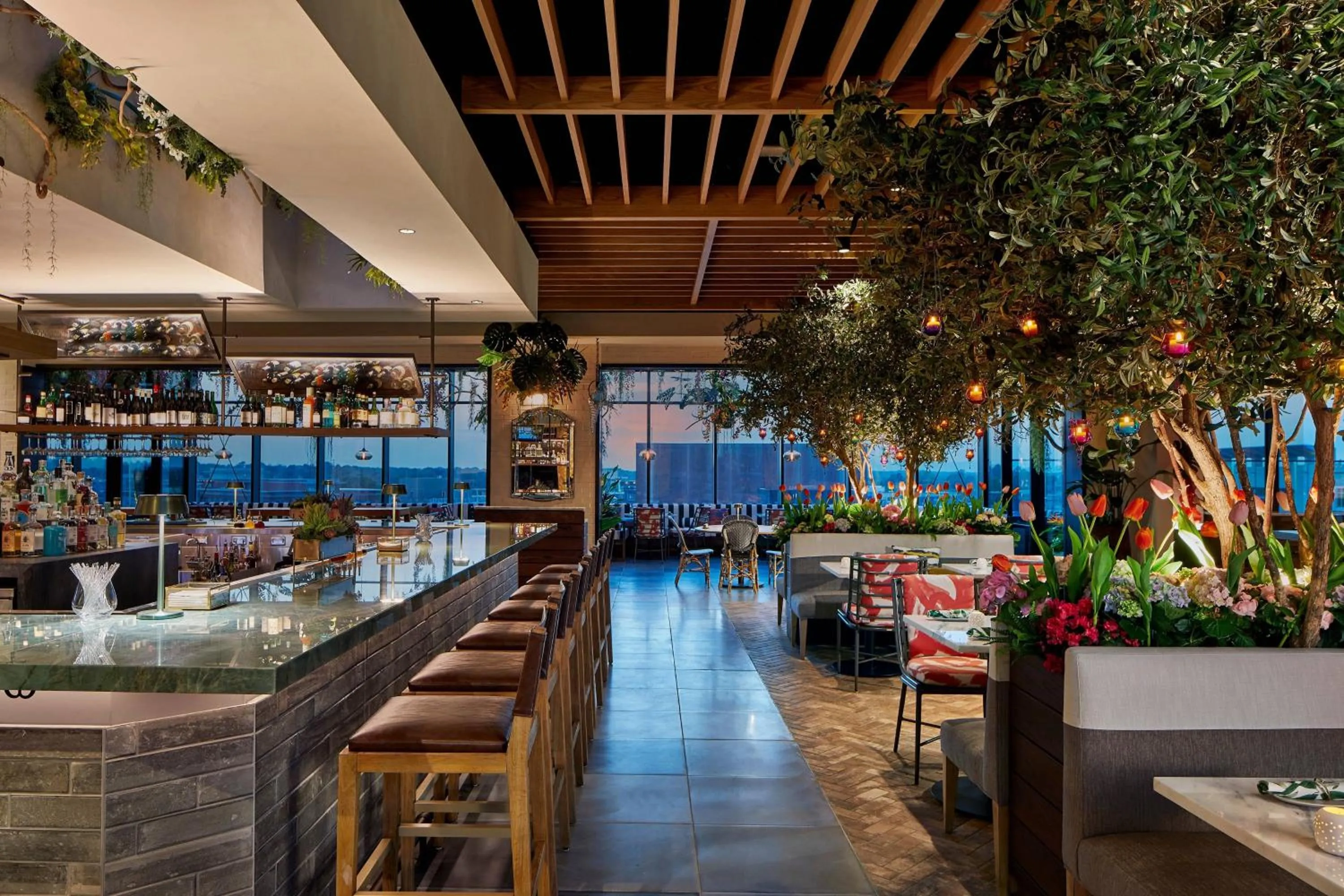 Lounge or bar in AC Hotel by Marriott Greenville