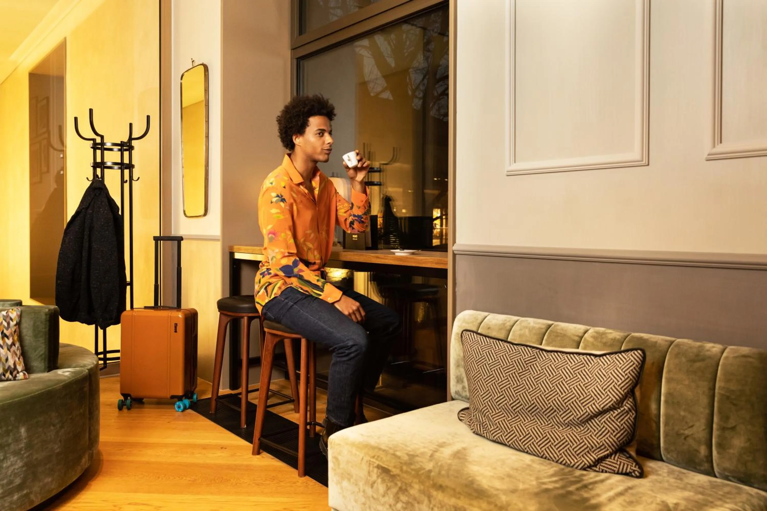 Food and drinks in MIANO Hotel & Bar