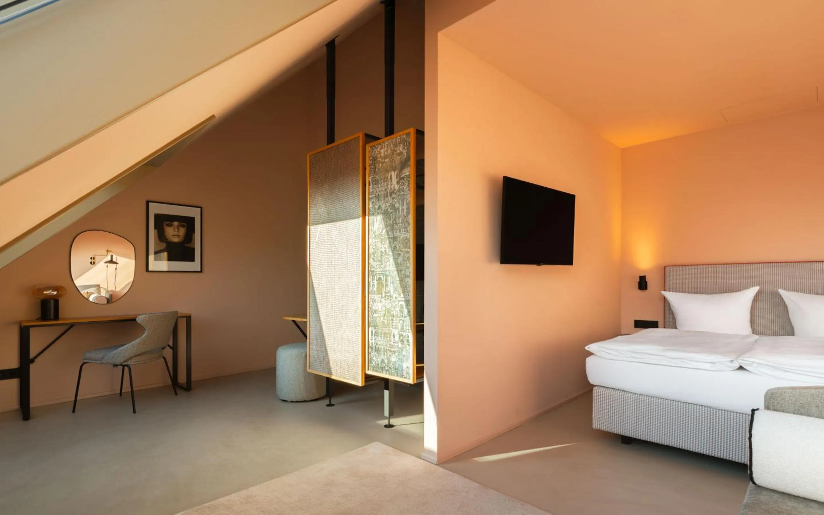 Bed in Hotel Miano by Limehome