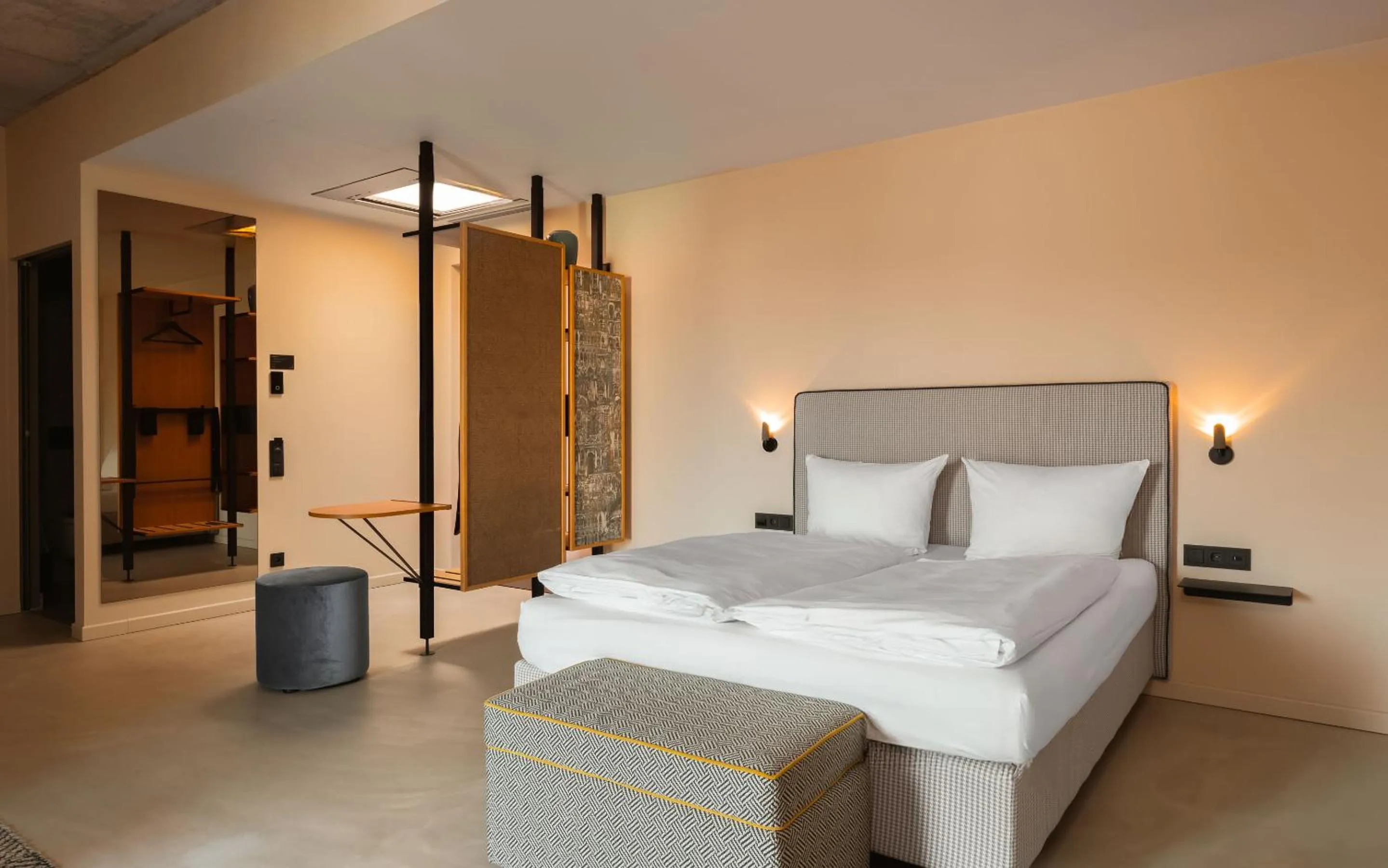 Bed in Hotel Miano by Limehome