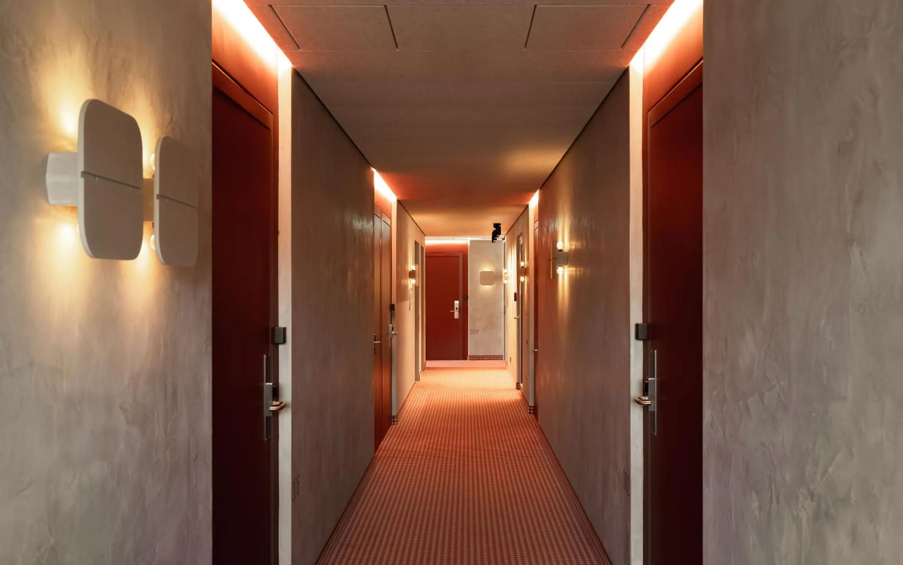 Property building in Hotel Miano by Limehome