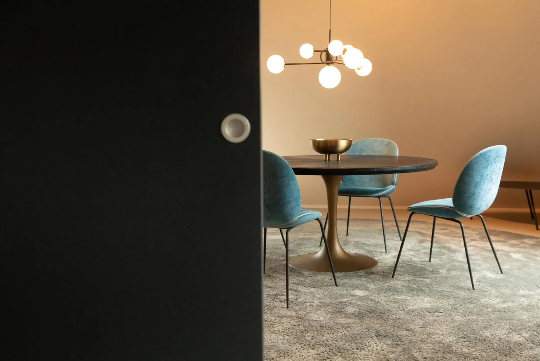 Dining area in MIANO Hotel & Bar