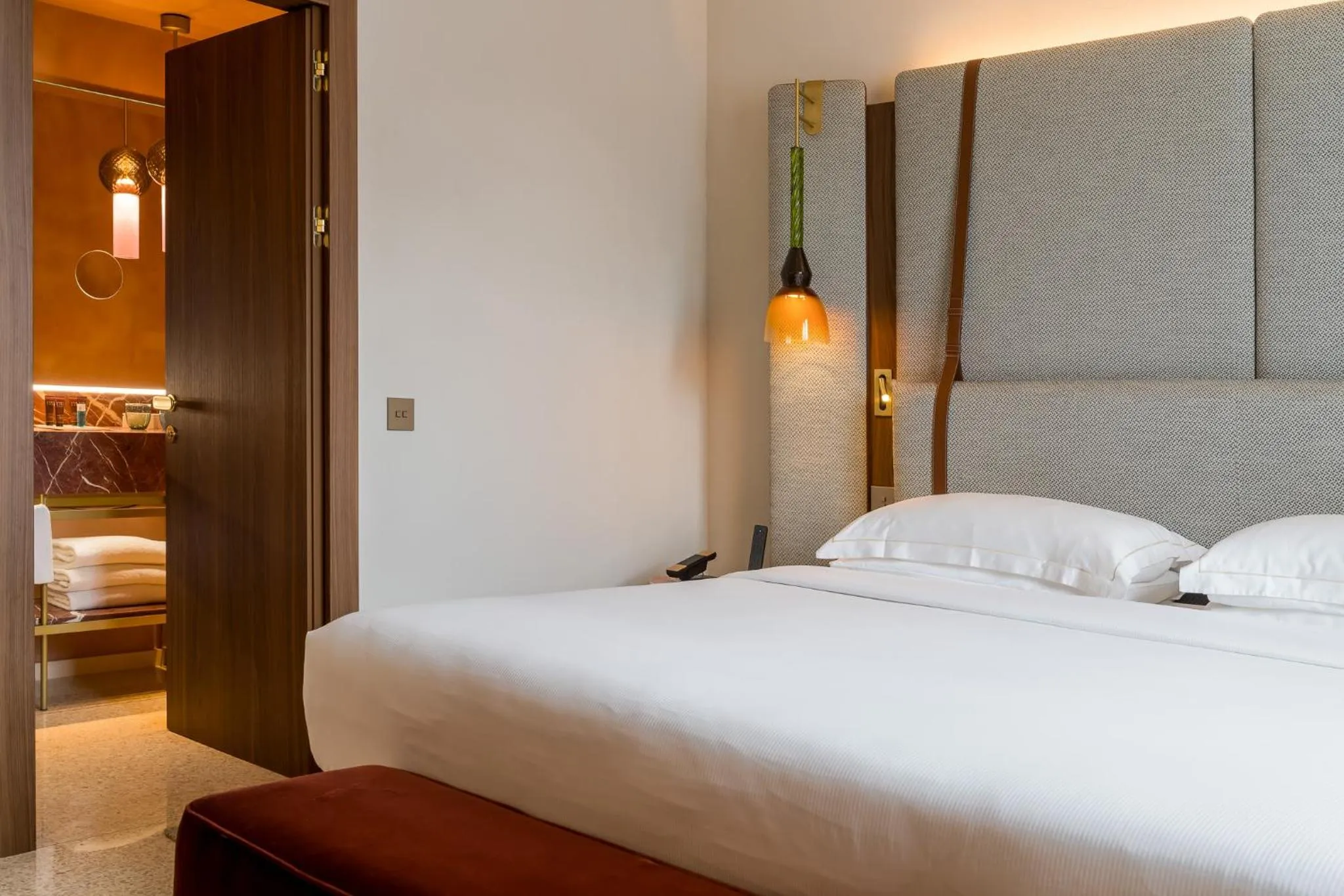 Bathroom, Bed in Ca' di Dio - VRetreats, an SLH Hotel