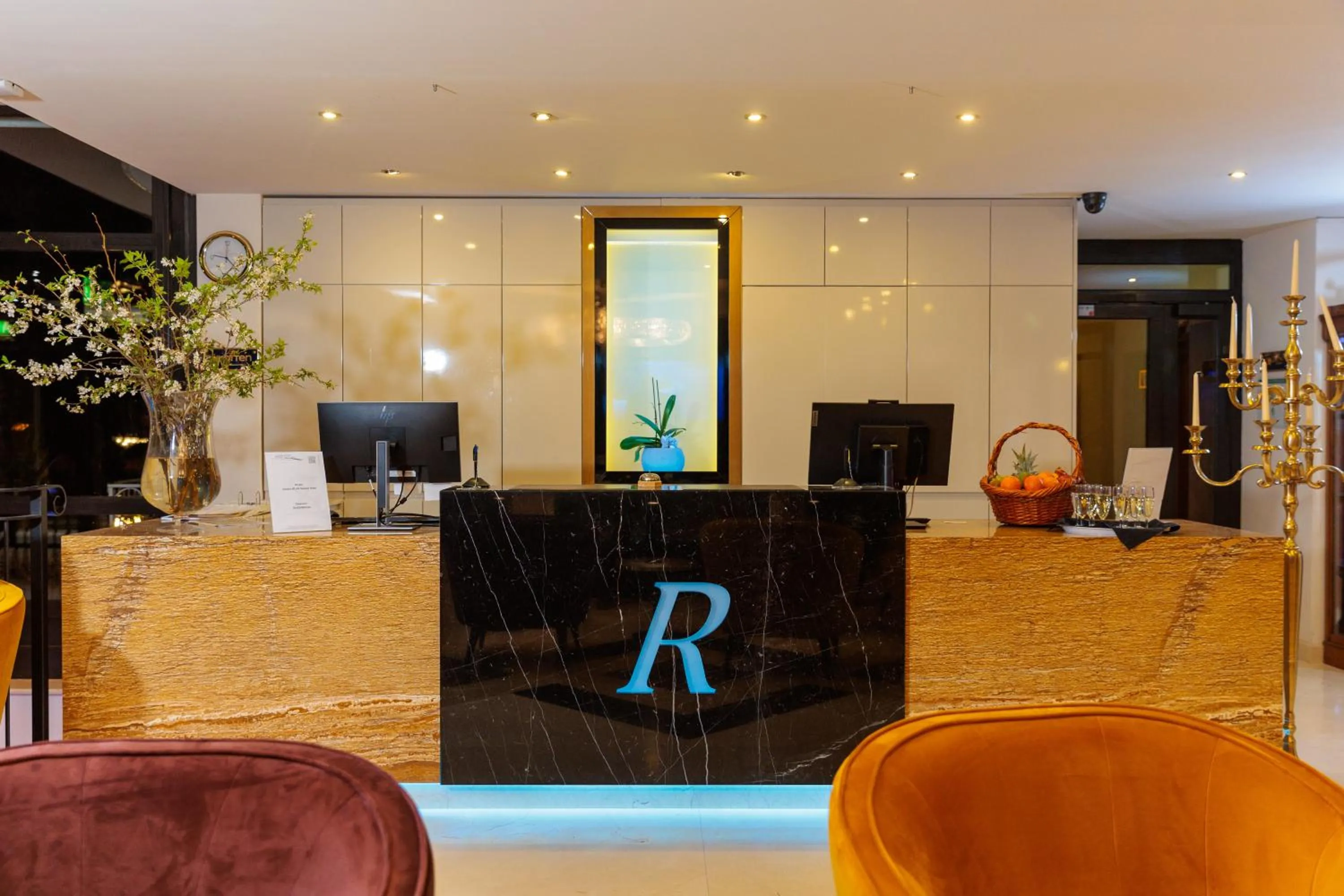 Lobby or reception in Residenz Seehotel Berlin Brandenburg