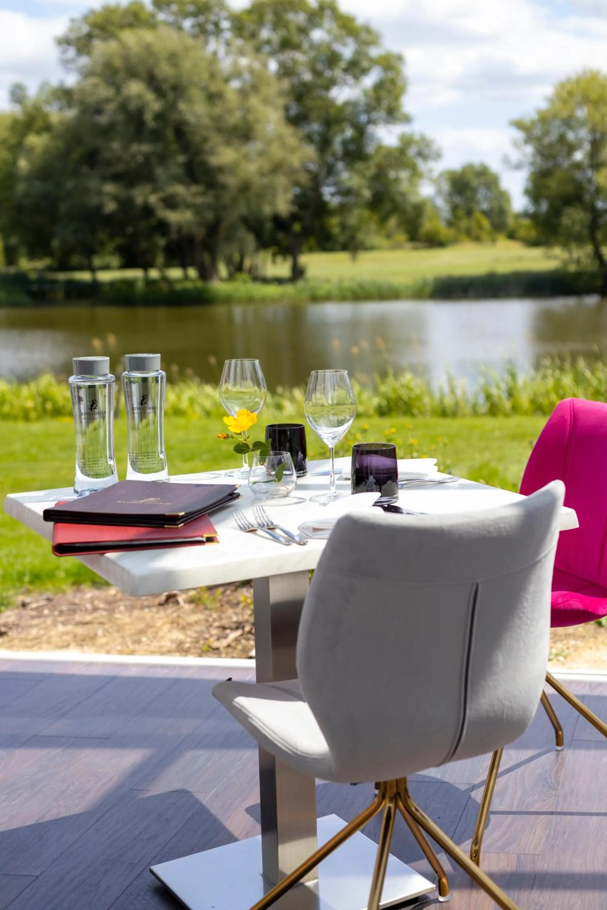 Patio, Restaurant/Places to Eat in Kingfisher Hotel, Golf and Country Club