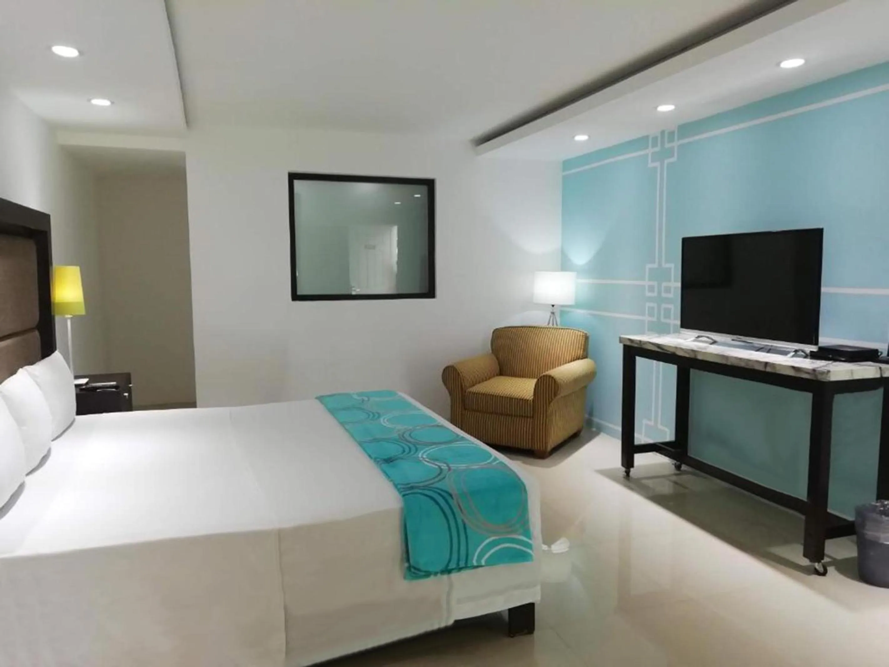 Photo of the whole room, Bed in Hotel Green 16