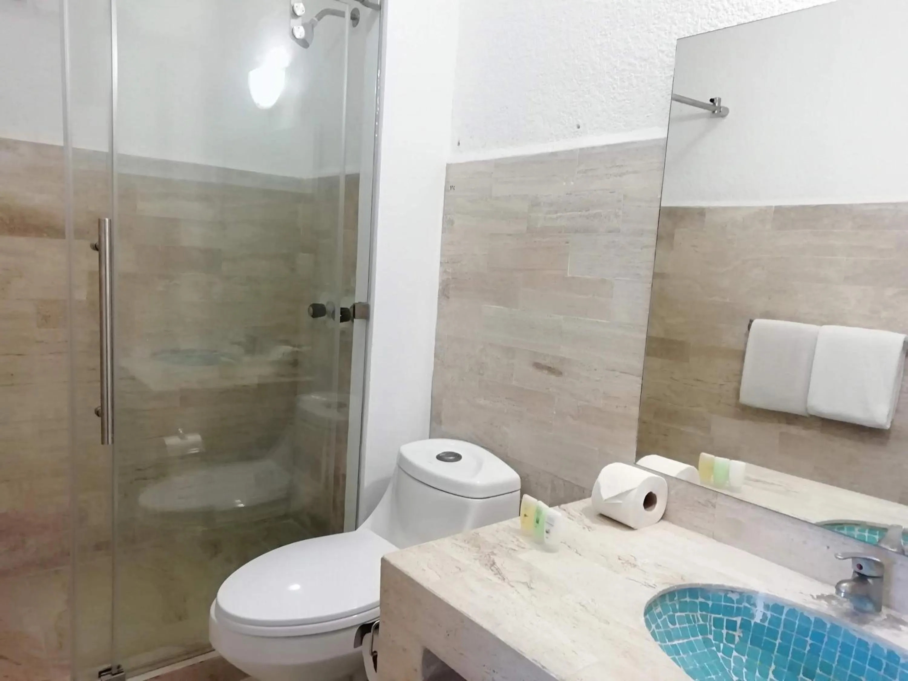 Bathroom in Hotel Green 16