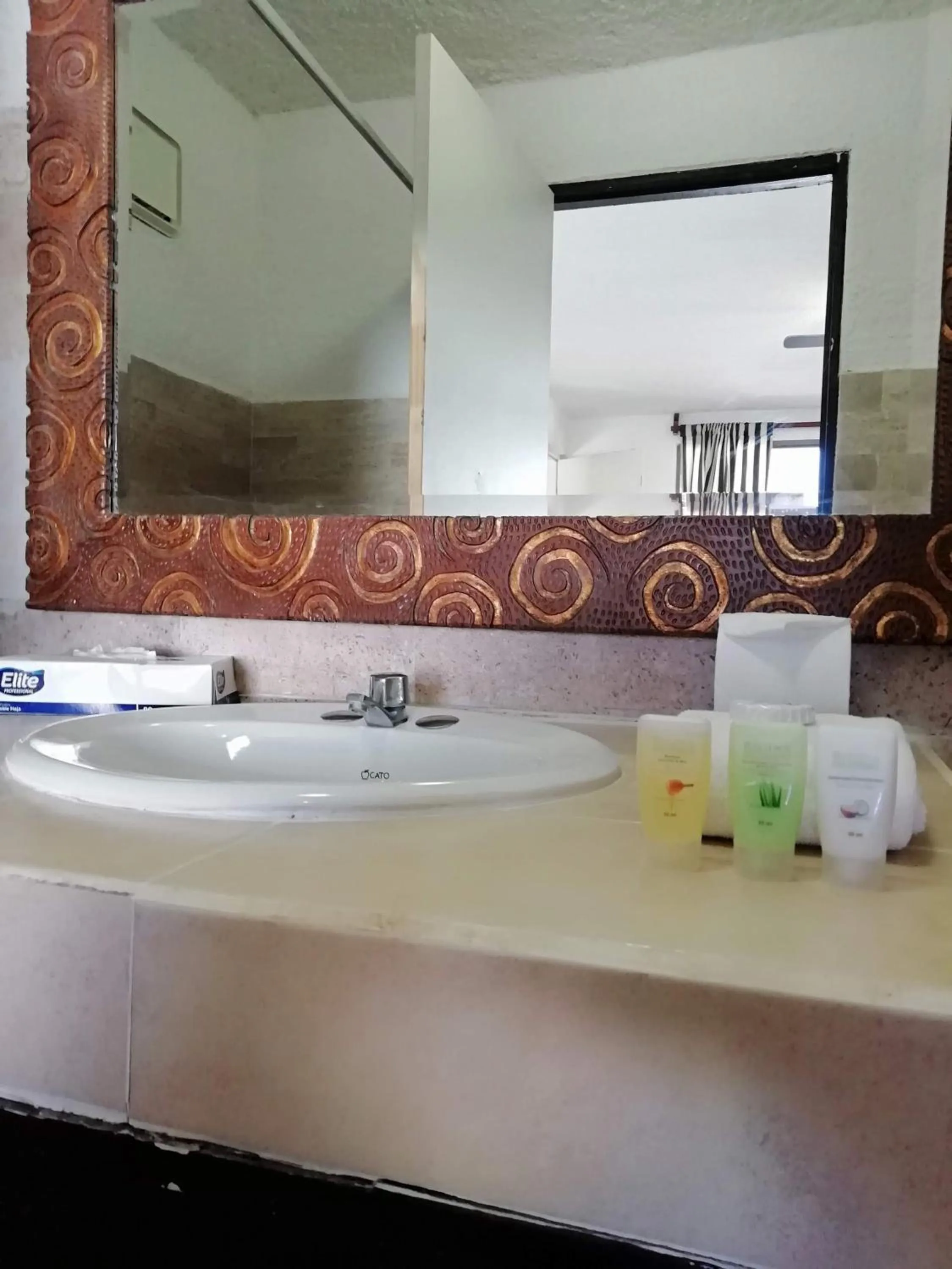 Bathroom in Hotel Green 16