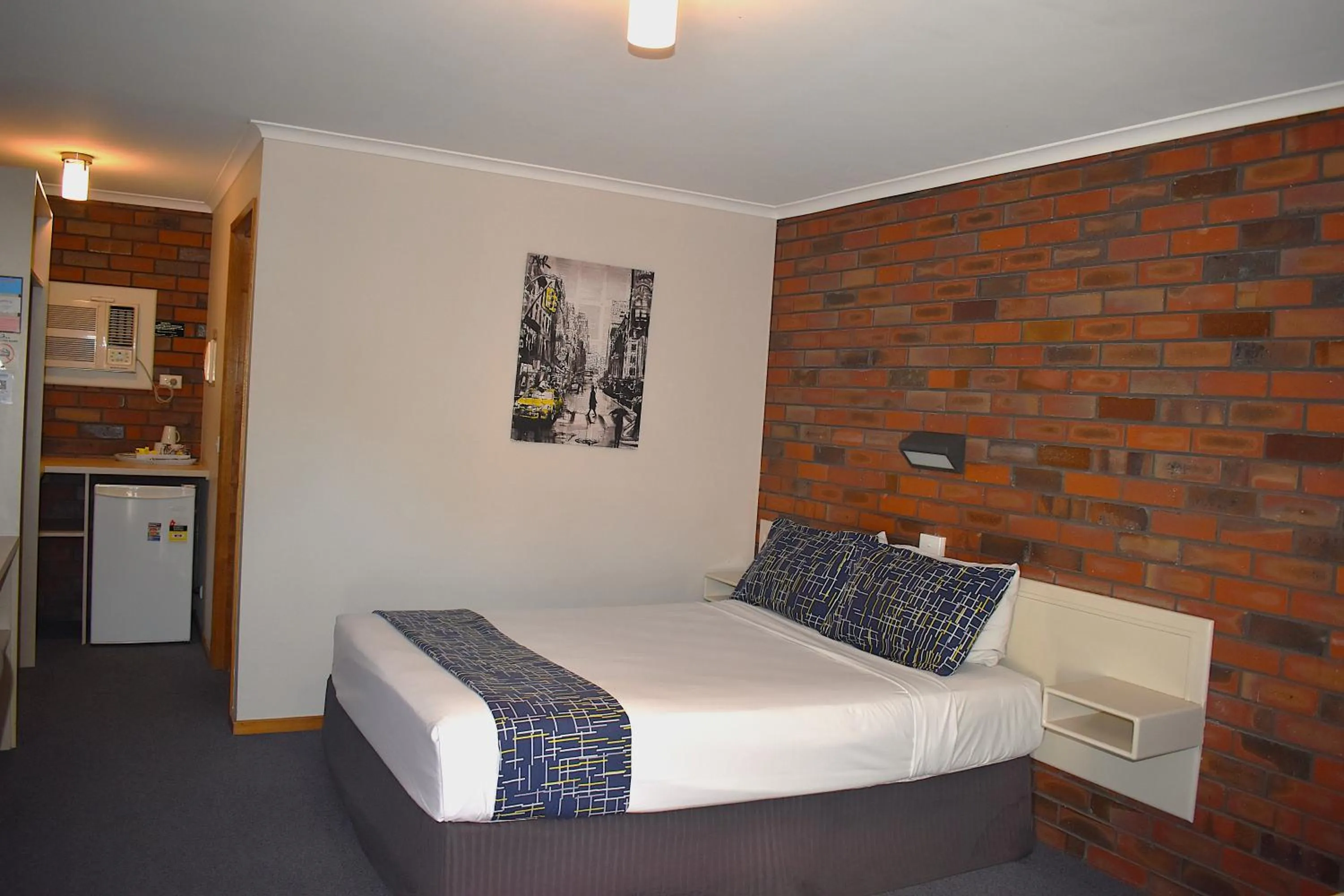 Bedroom, Bed in Coorrabin Motor Inn