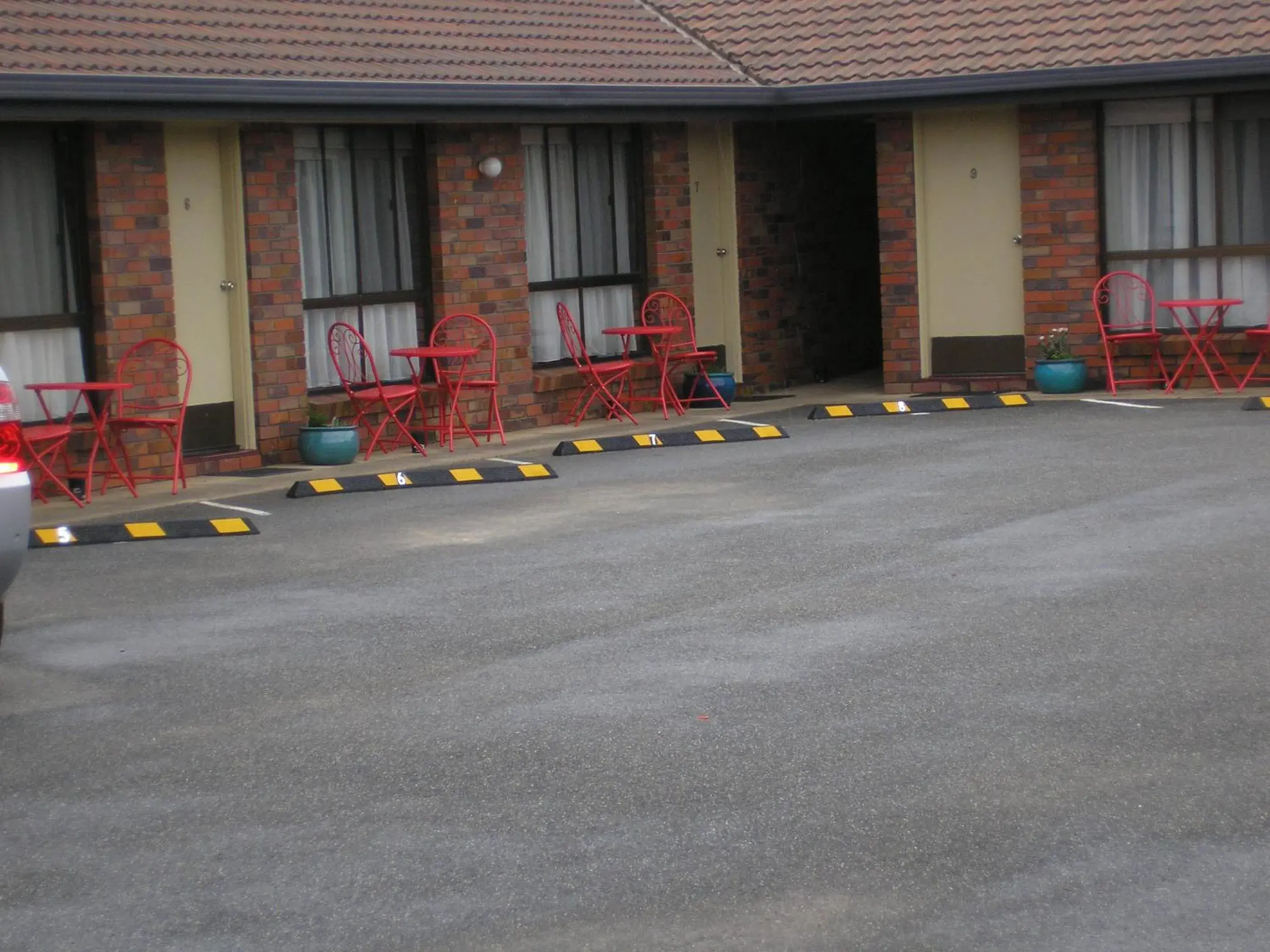 Double Room - Disability Access in Coorrabin Motor Inn Double Room - Disability Access in Coorrabin Motor Inn