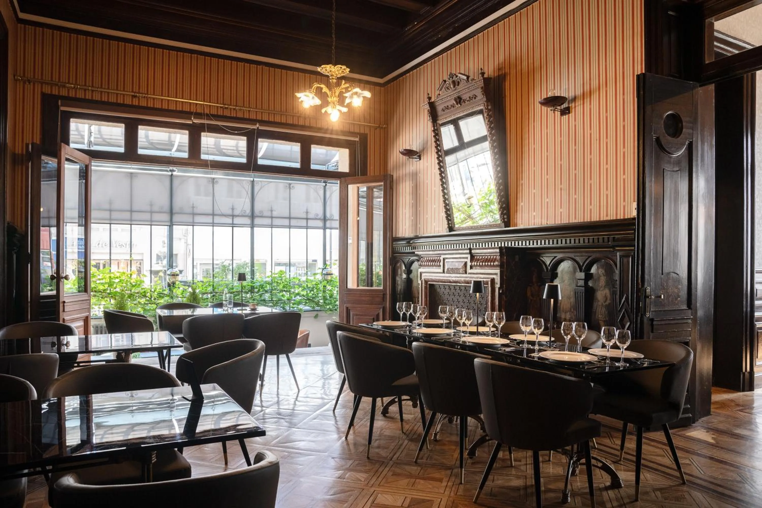 Restaurant/places to eat in Hotel José Nogueira