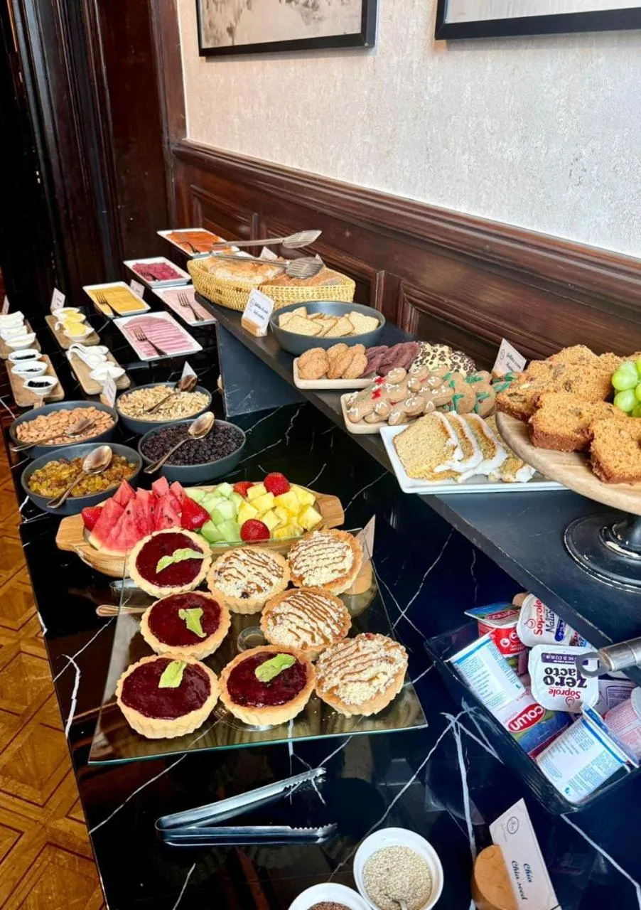 Restaurant/places to eat in Hotel José Nogueira