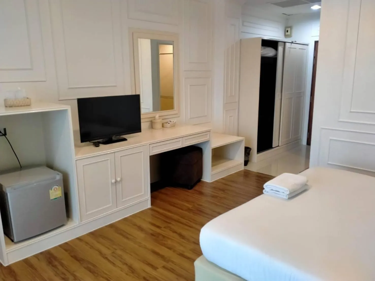 Bed in Golden Dragon Resort