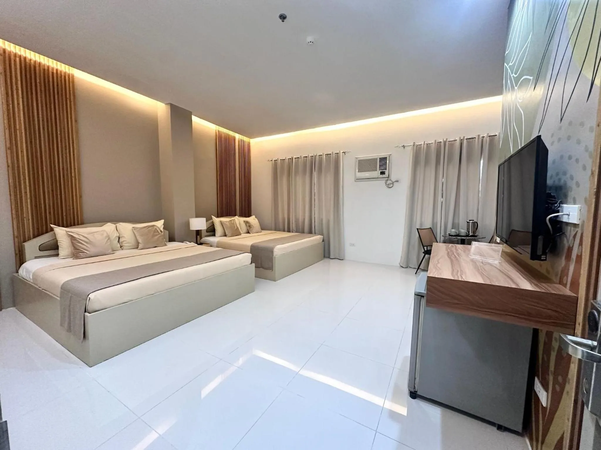 Photo of the whole room, Bed in Hotel Nicanor