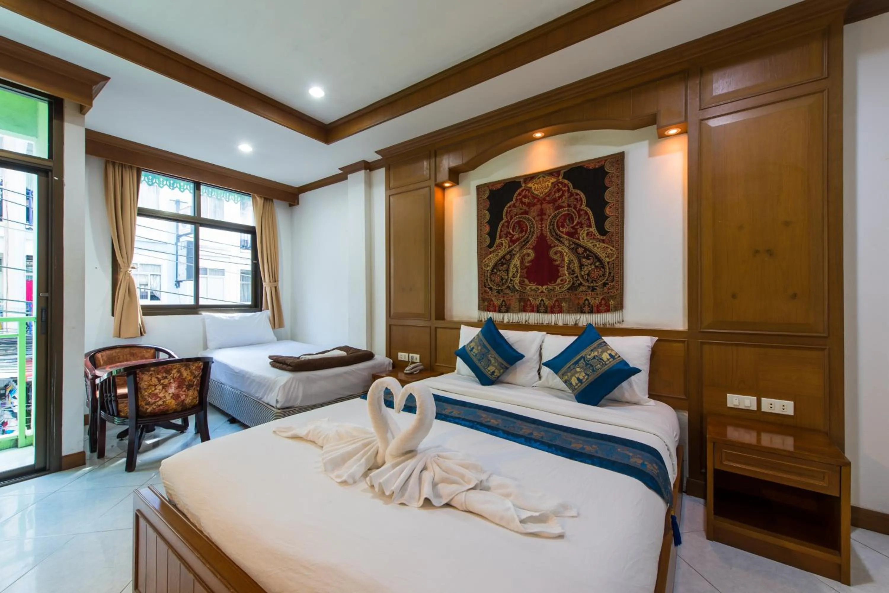 Bed in Magnific Patong