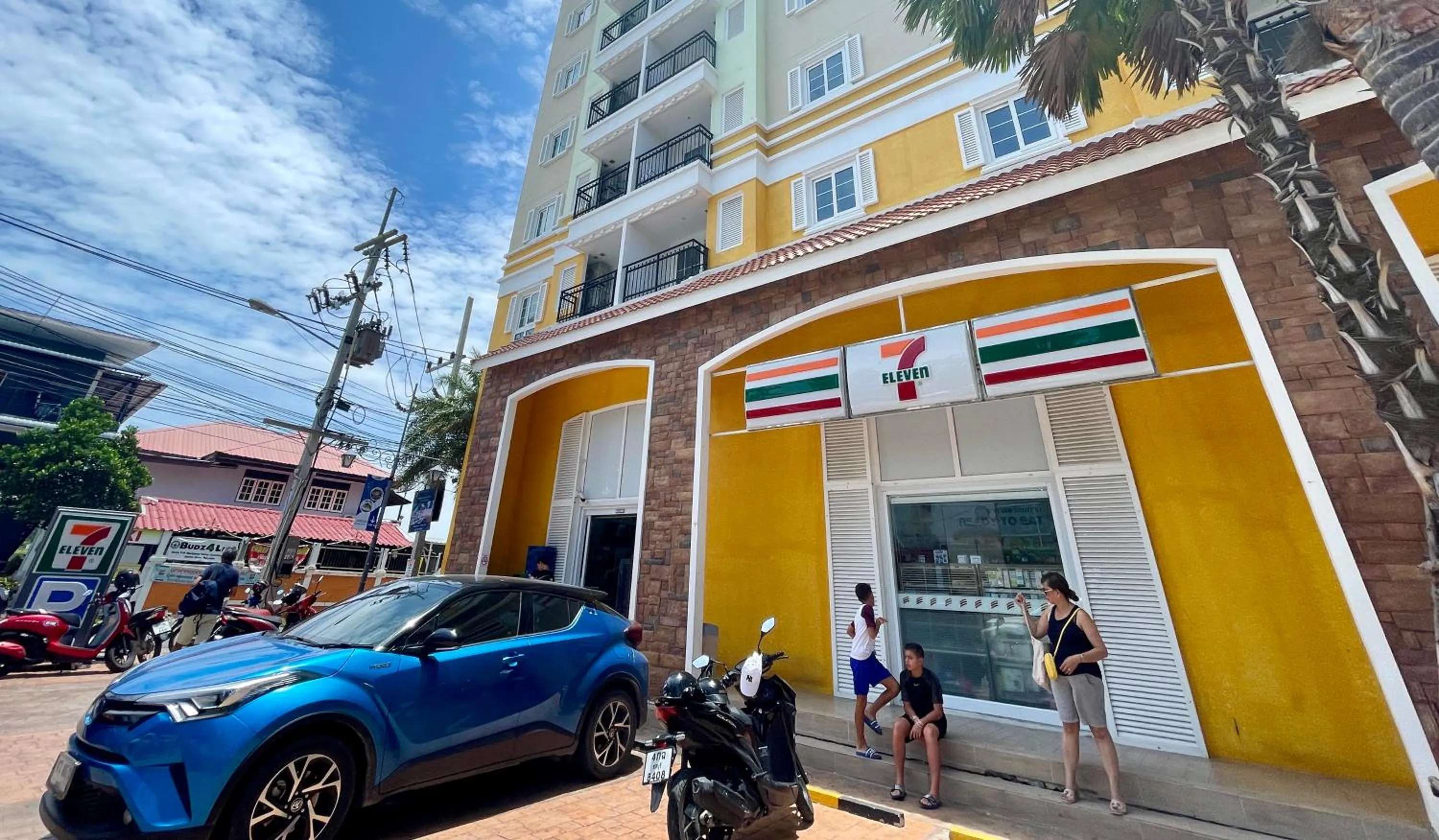 Property building in Nagawari Art Maldives BBQ Pattaya Villa