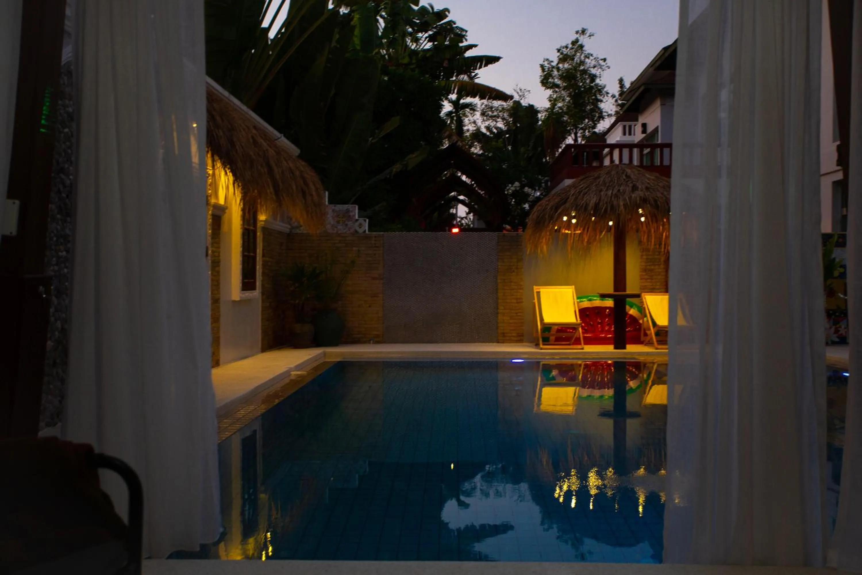 Night in Nagawari Art Maldives BBQ Pattaya Villa