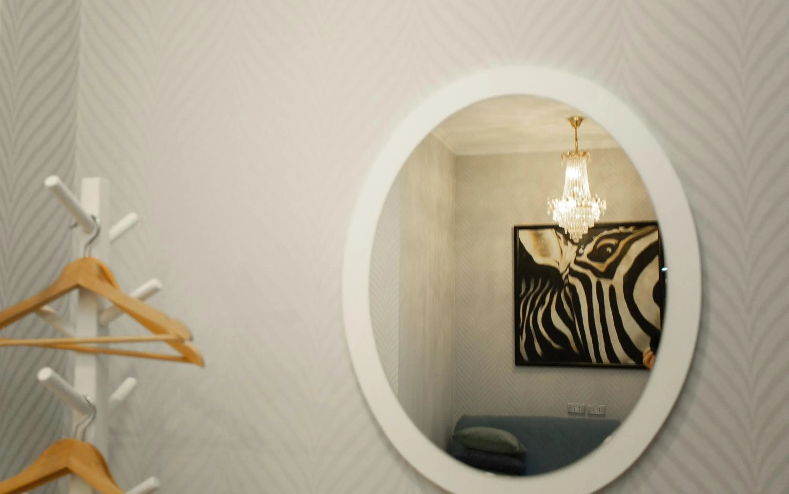 Decorative detail in Nagawari Art Maldives BBQ Pattaya Villa