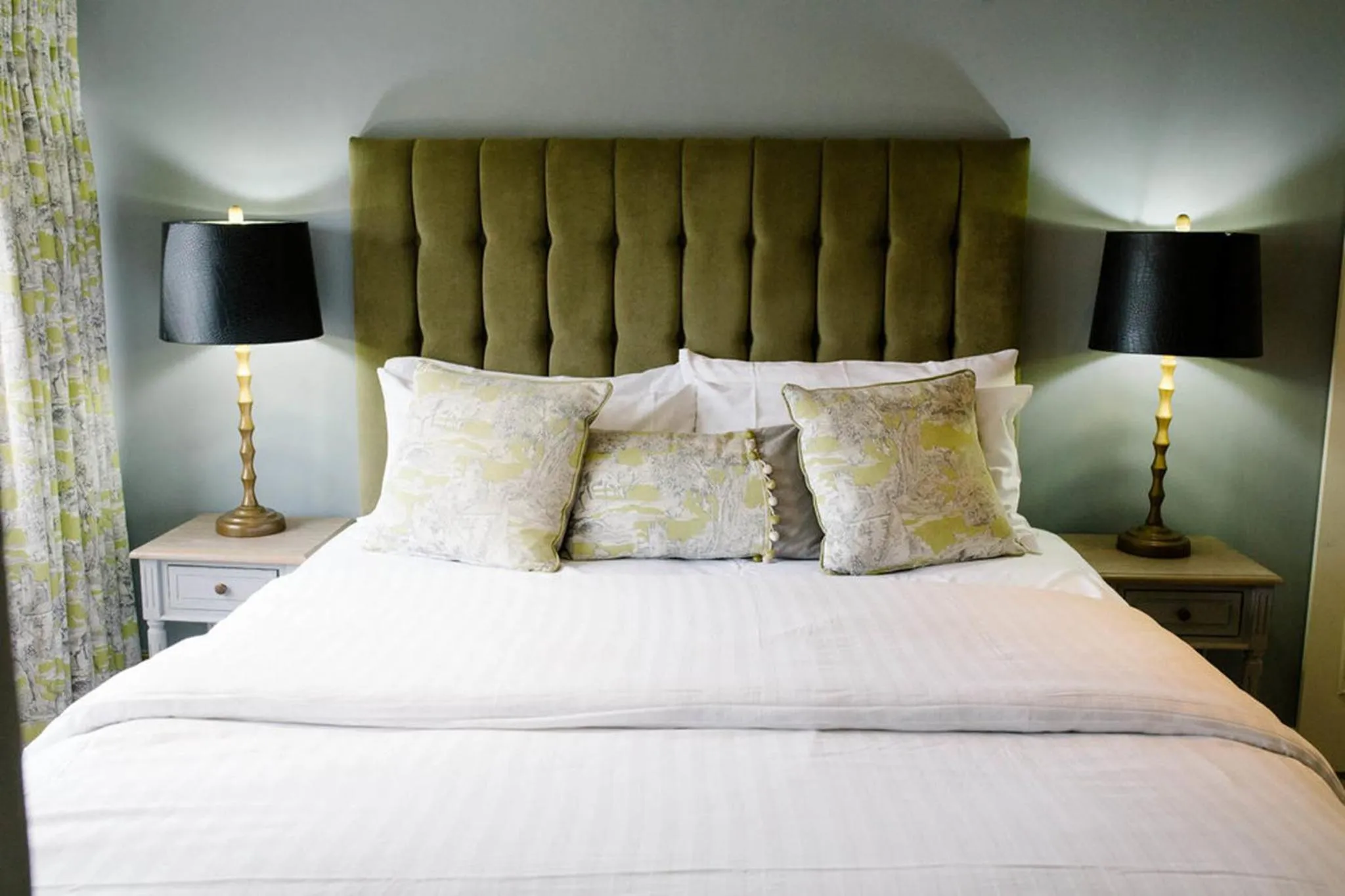 Bedroom, Bed in Prince of Wales - Townhouse