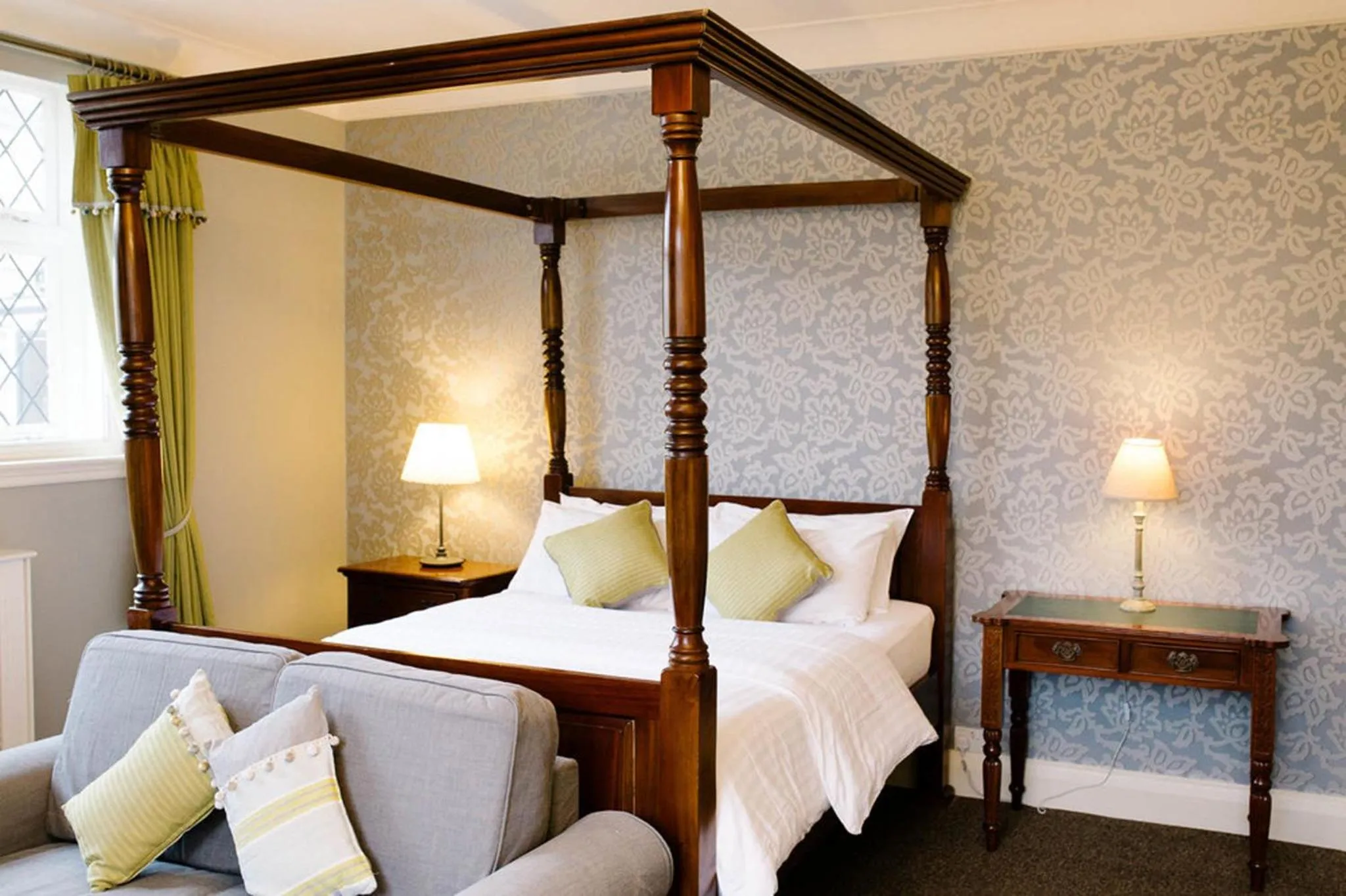 Bedroom, Bed in Prince of Wales - Townhouse