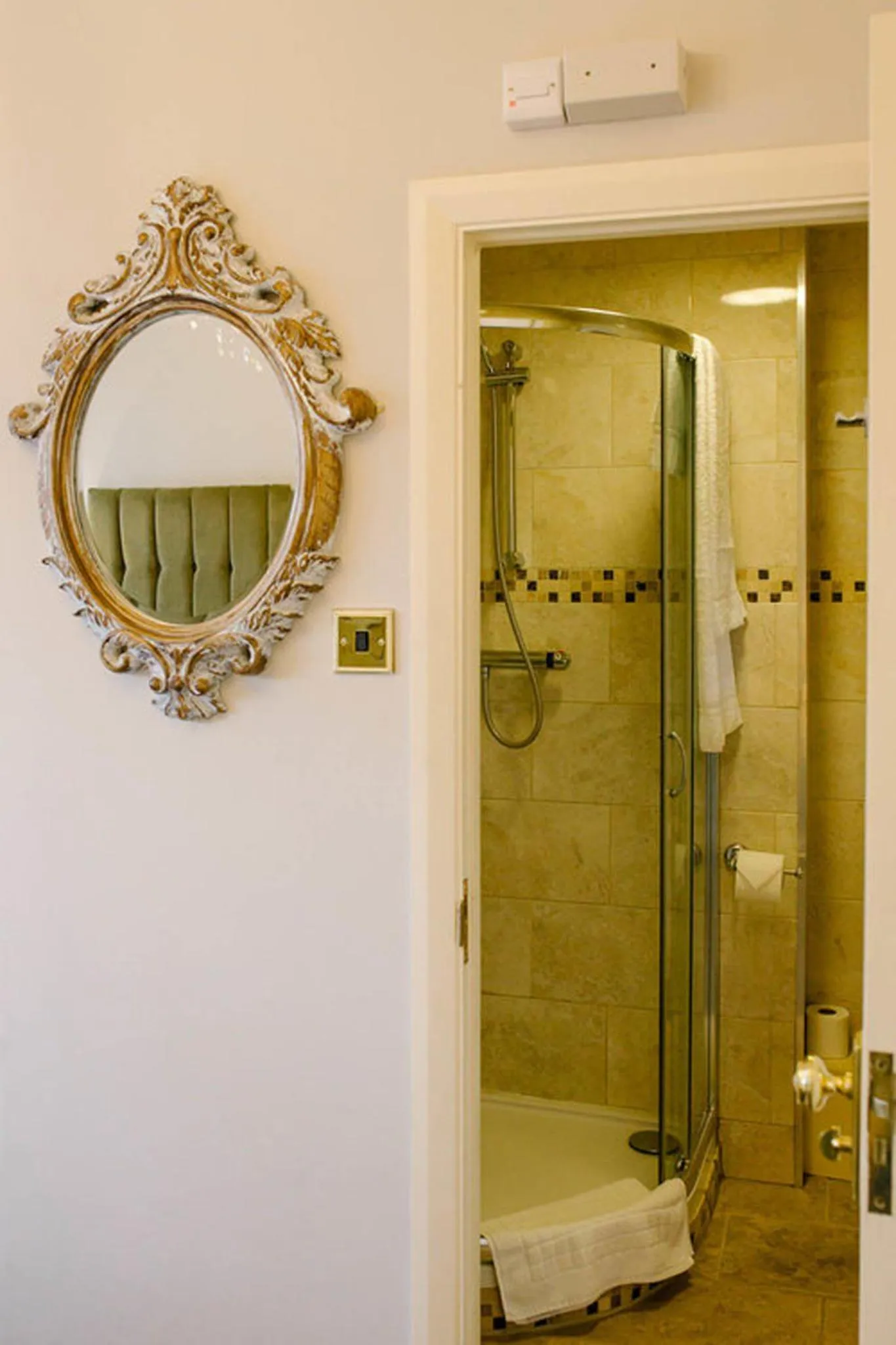 Bathroom in Prince of Wales - Townhouse