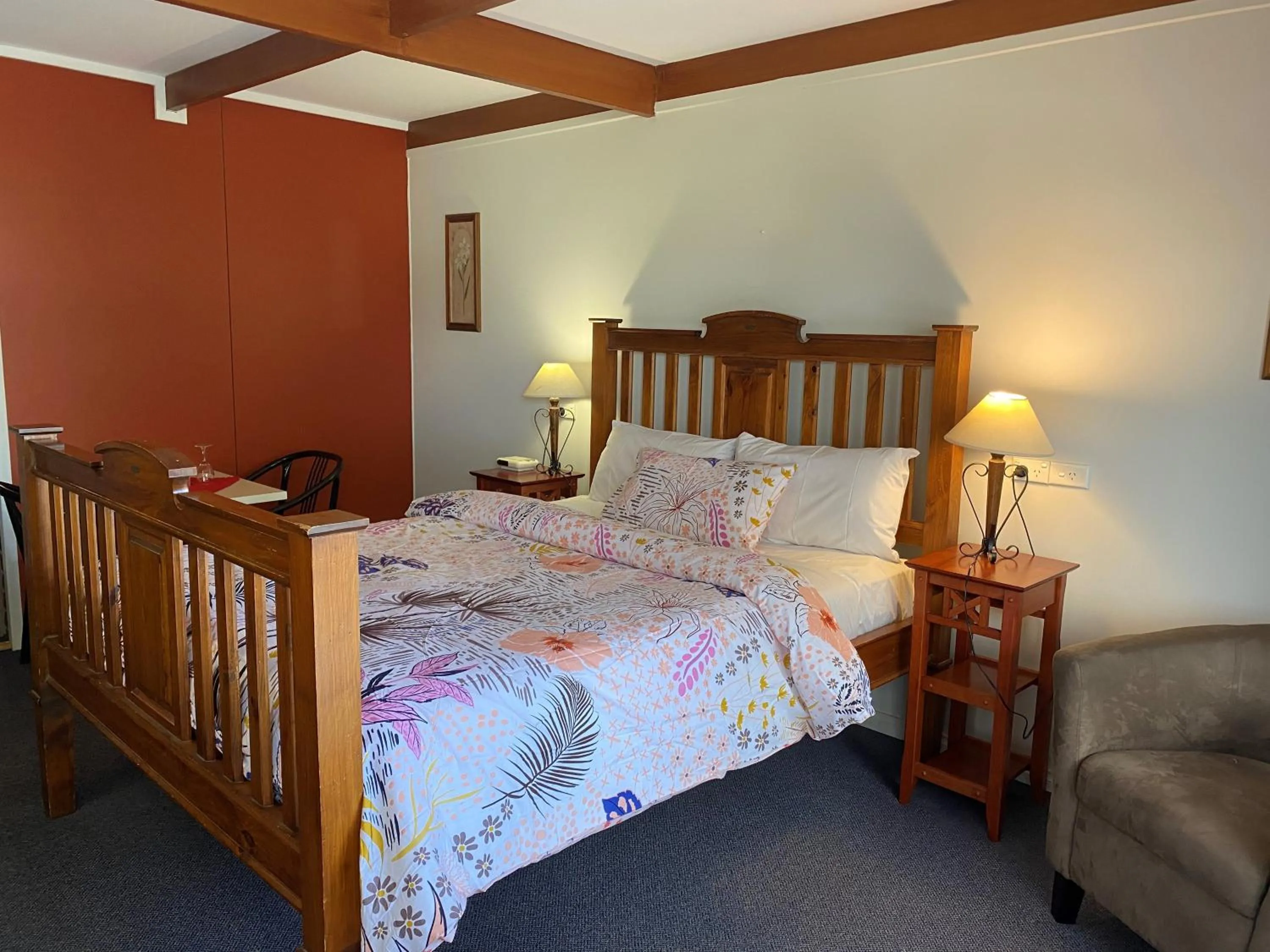 Photo of the whole room, Bed in Zero Inn Motel