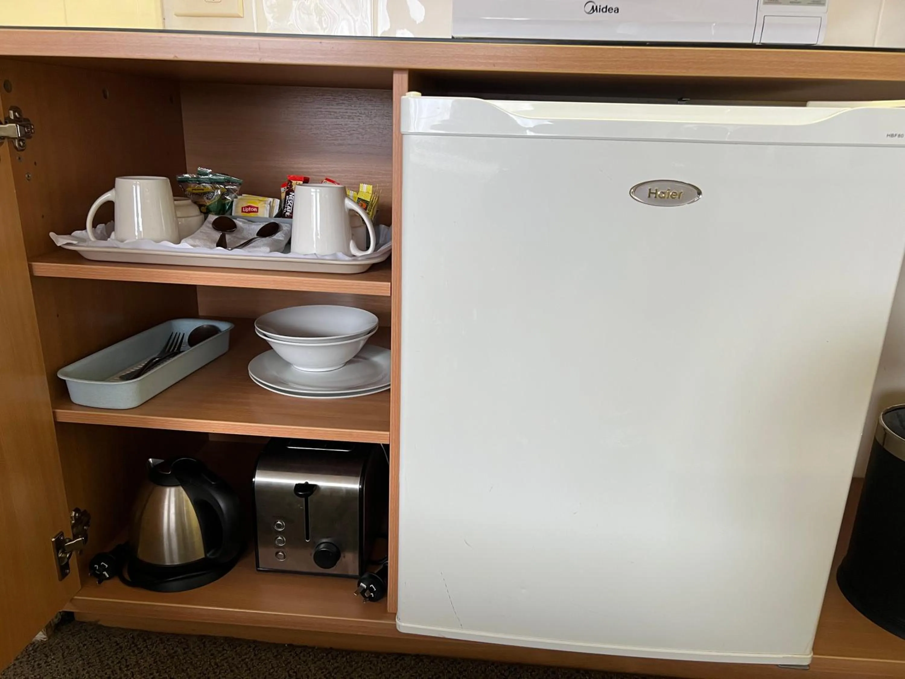 Coffee/tea facilities in Best Western Governor Gipps Motor Inn