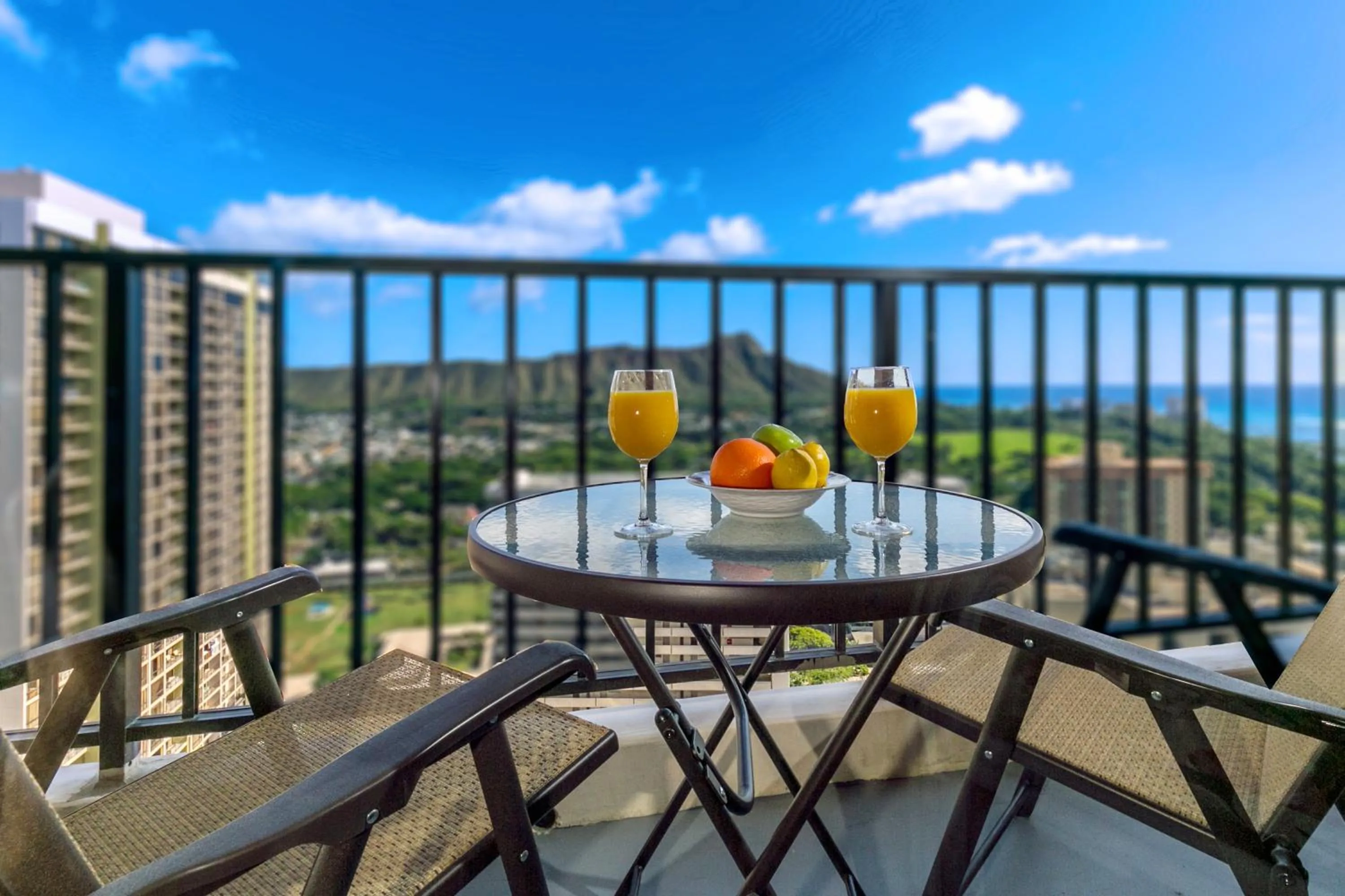 Balcony/Terrace in Fabulous Diamond Head & Ocean View Condo with Free Parking