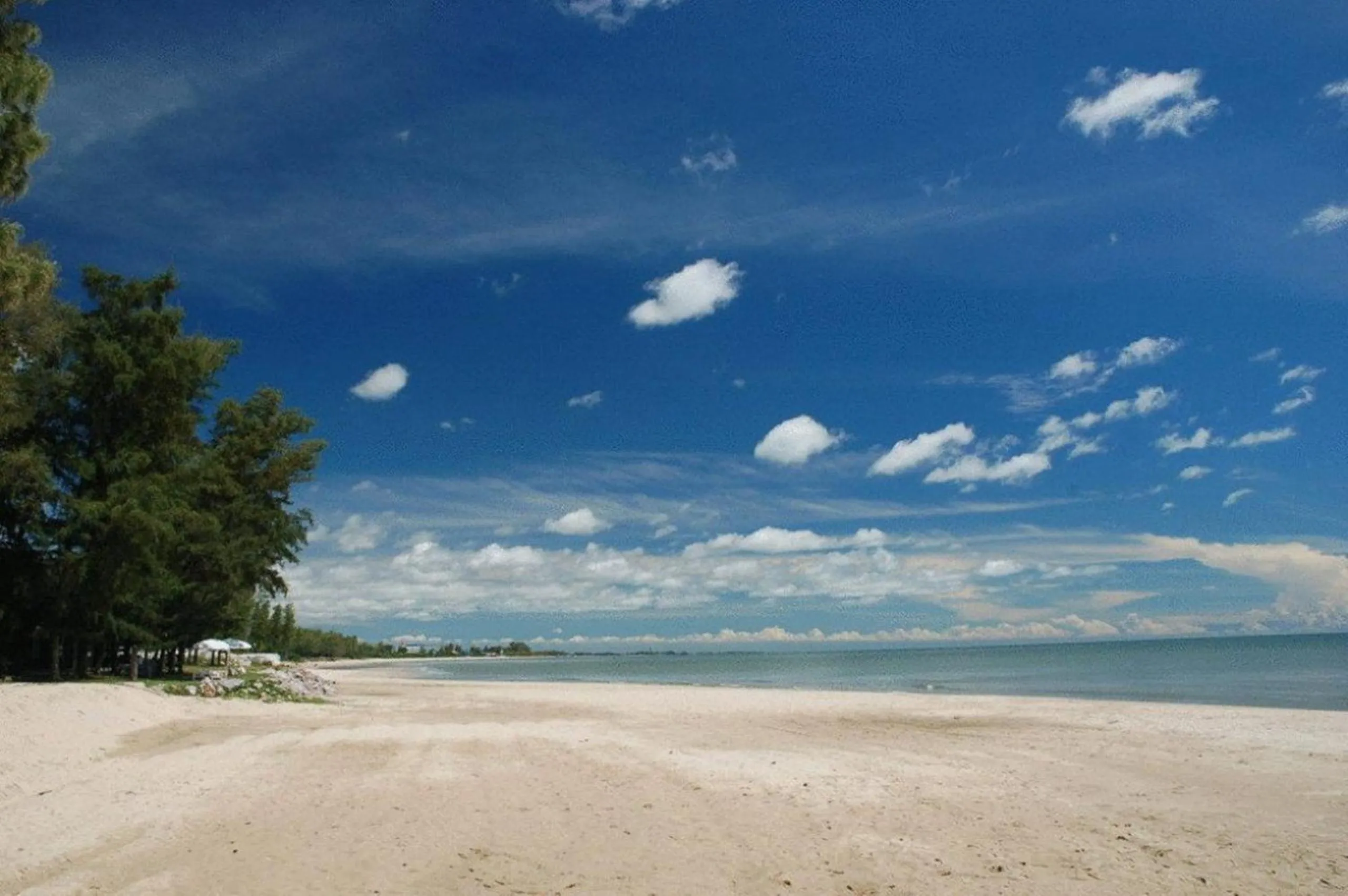 Beach in Hansar Casuarina Cha am