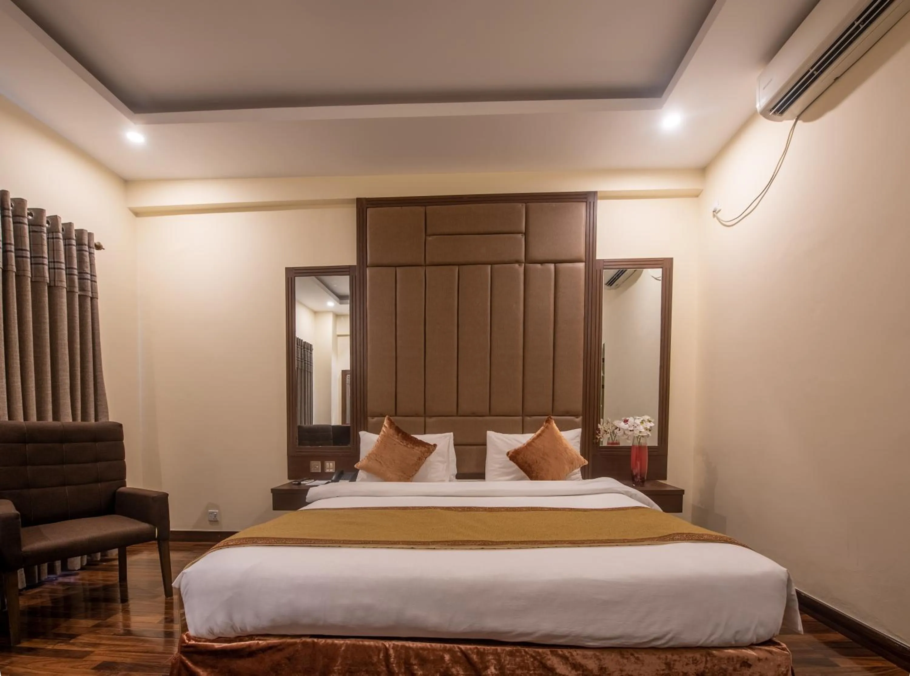 Bed in Legend Hotel Islamabad