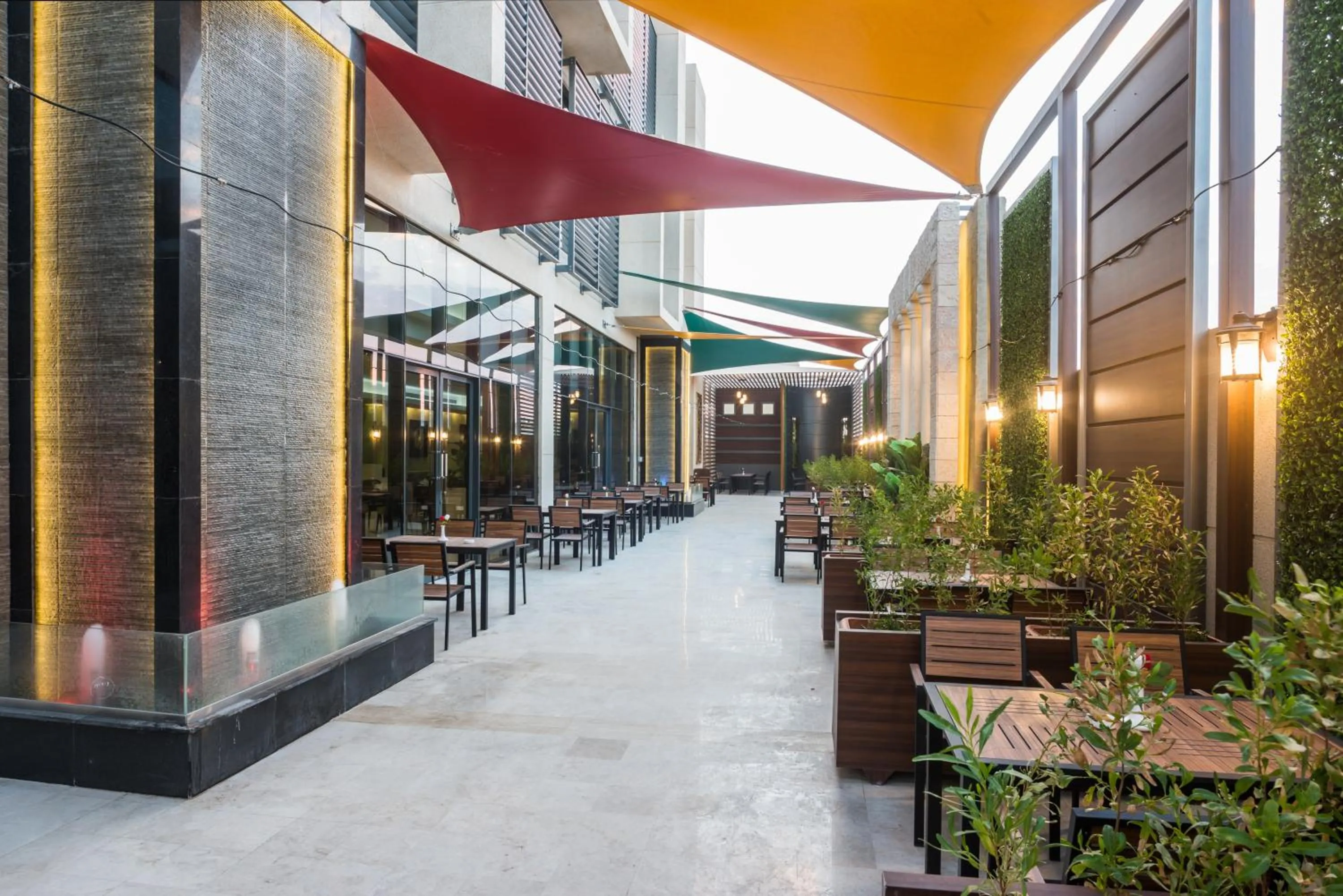 Restaurant/places to eat in Art View Hotel - Riyadh Convention & Exhibition Center