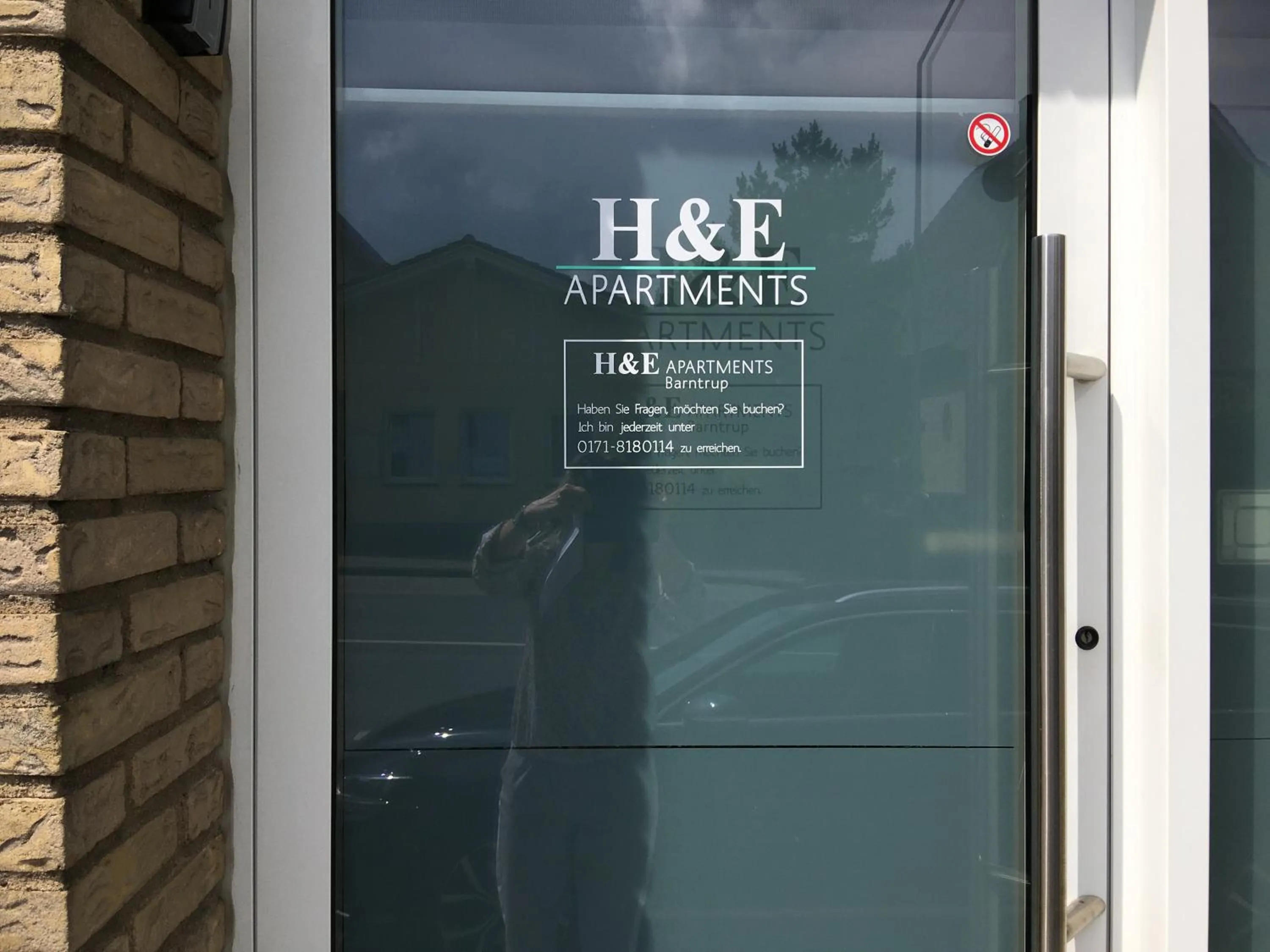 Facade/entrance in H&E Apartments Barntrup