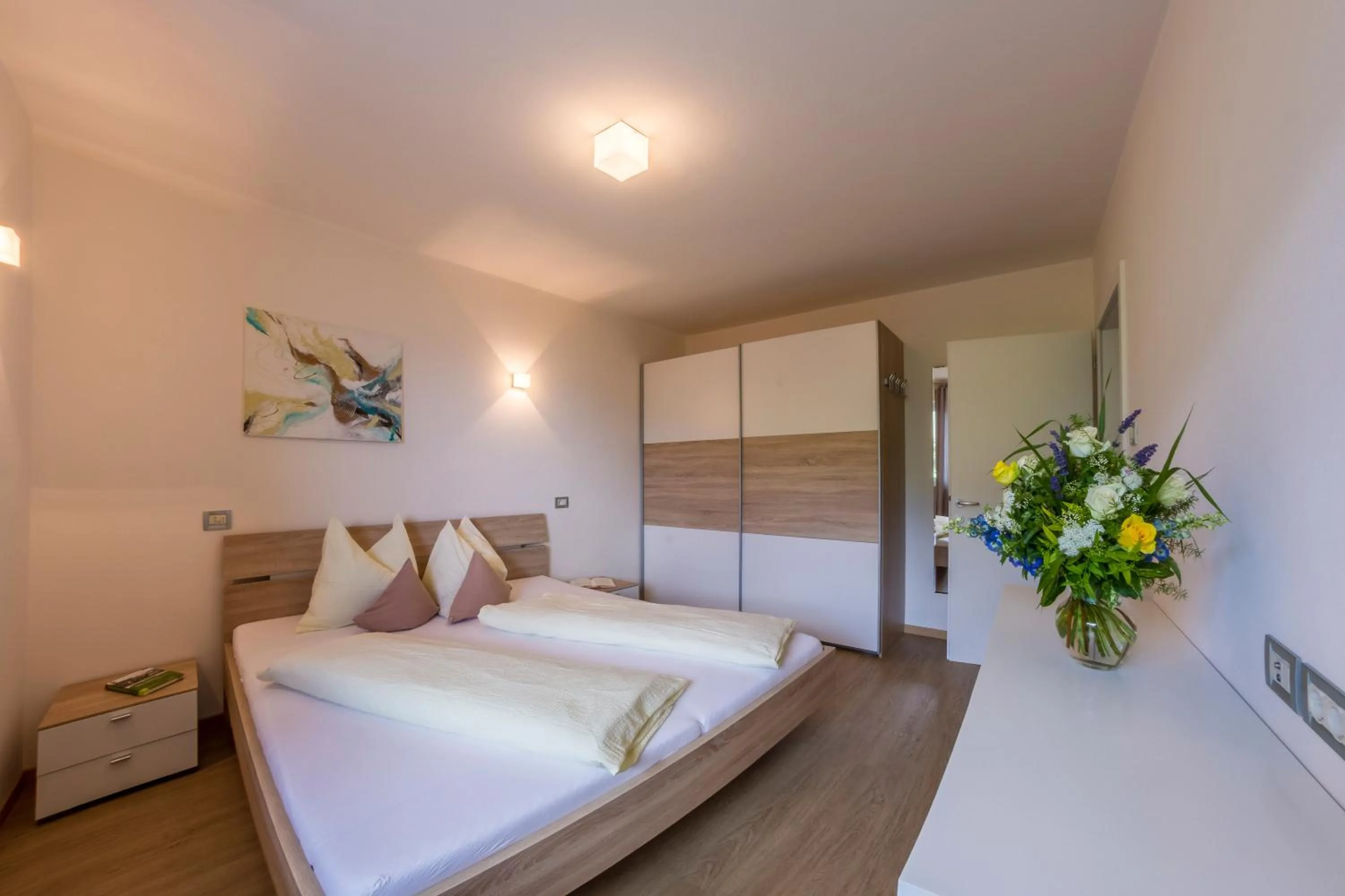 Bed in Appartements Verdinserhöhe