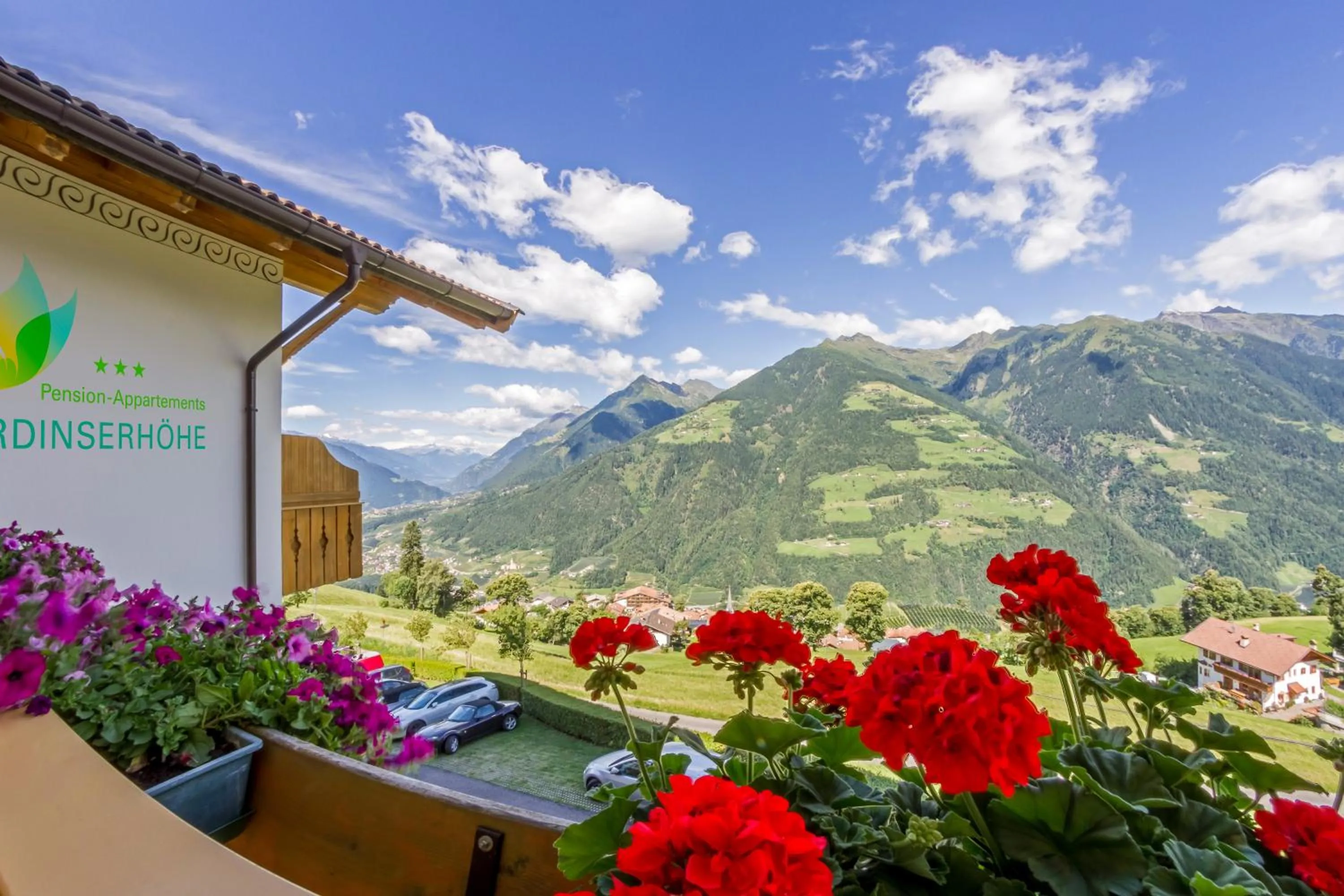 Garden view in Appartements Verdinserhöhe