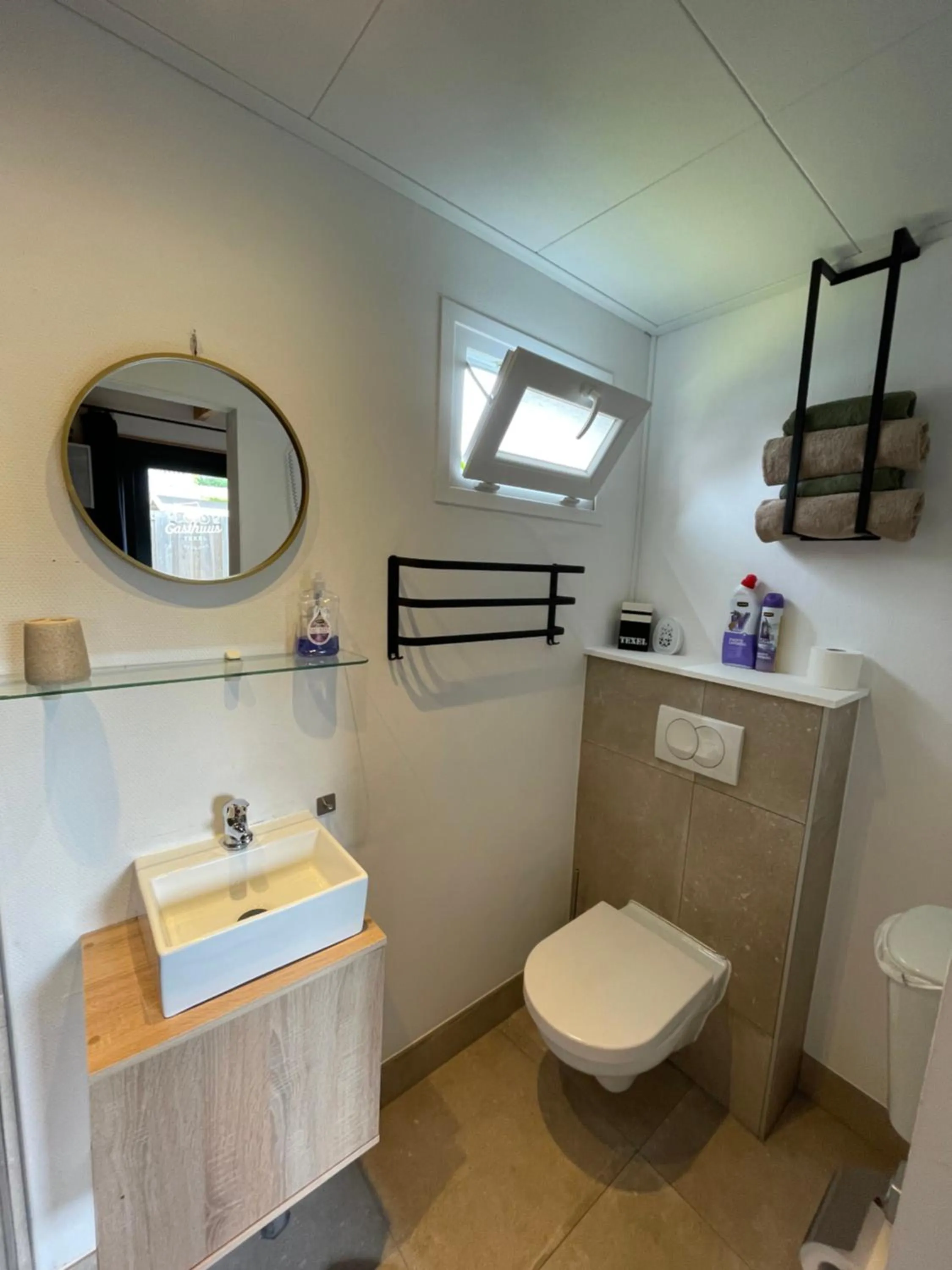 Toilet in Bed & Bike Gasthuus Texel