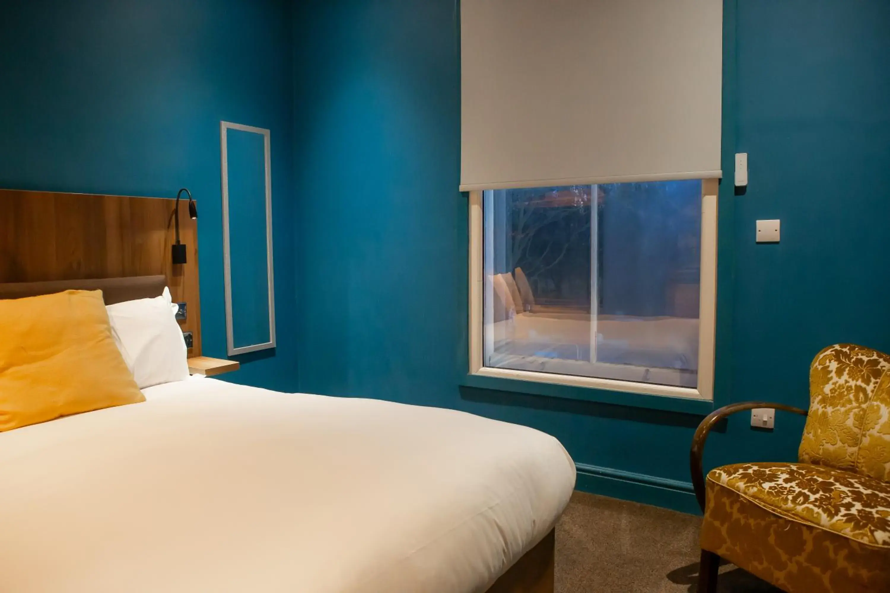 Large Double Room in The Cherry Rooms Large Double Room in The Cherry Rooms